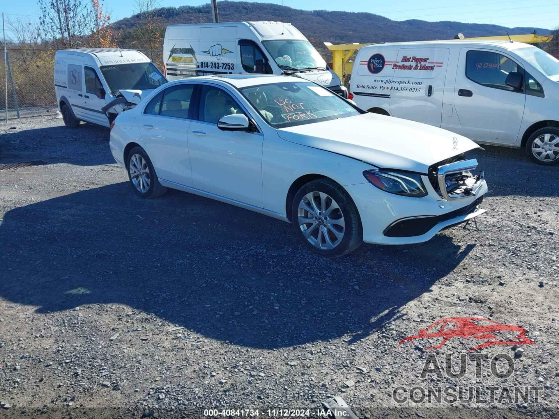 MERCEDES-BENZ E 300 2019 - WDDZF4KB1KA512591