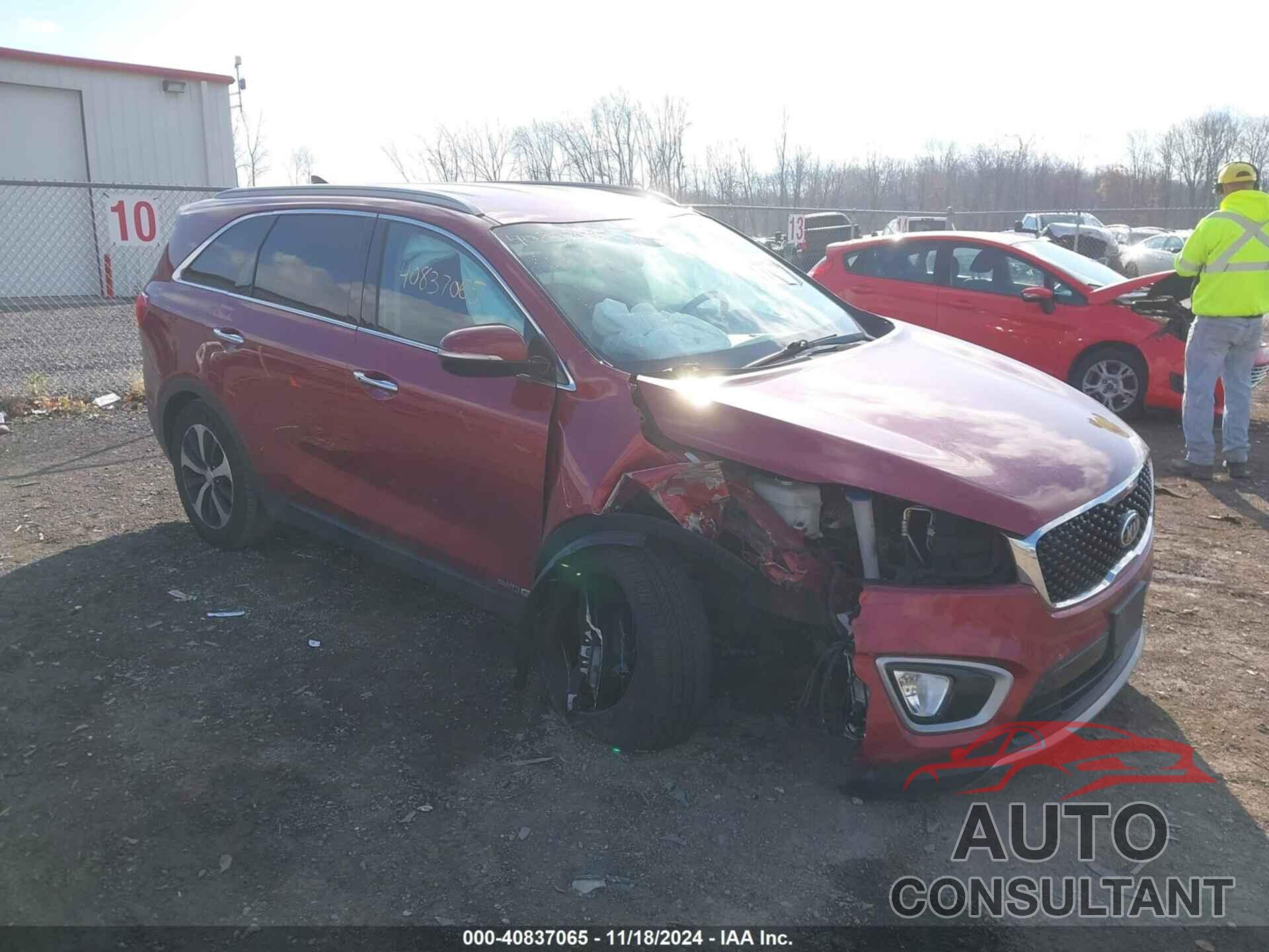 KIA SORENTO 2018 - 5XYPHDA55JG424617