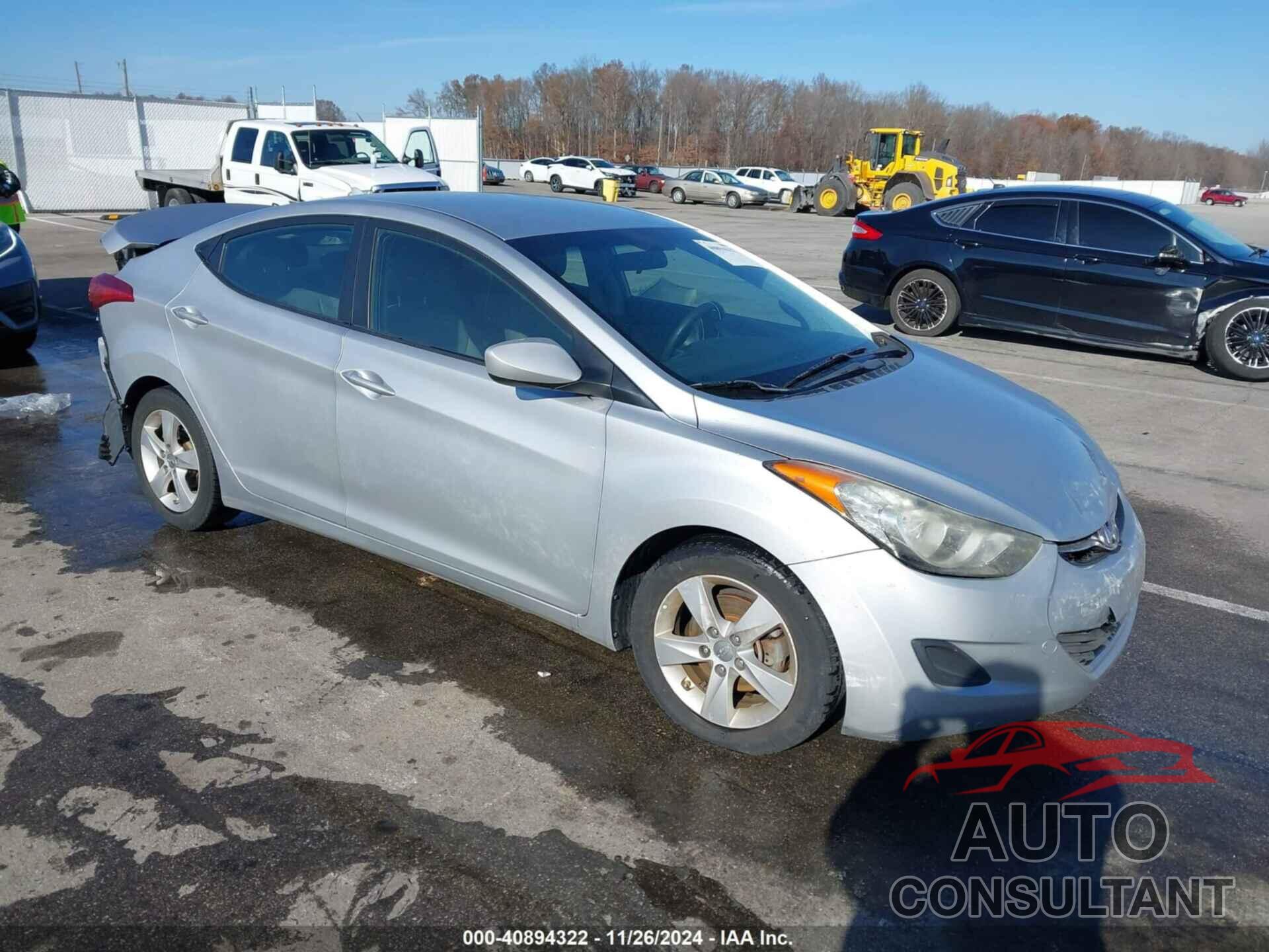 HYUNDAI ELANTRA 2013 - 5NPDH4AE1DH328659