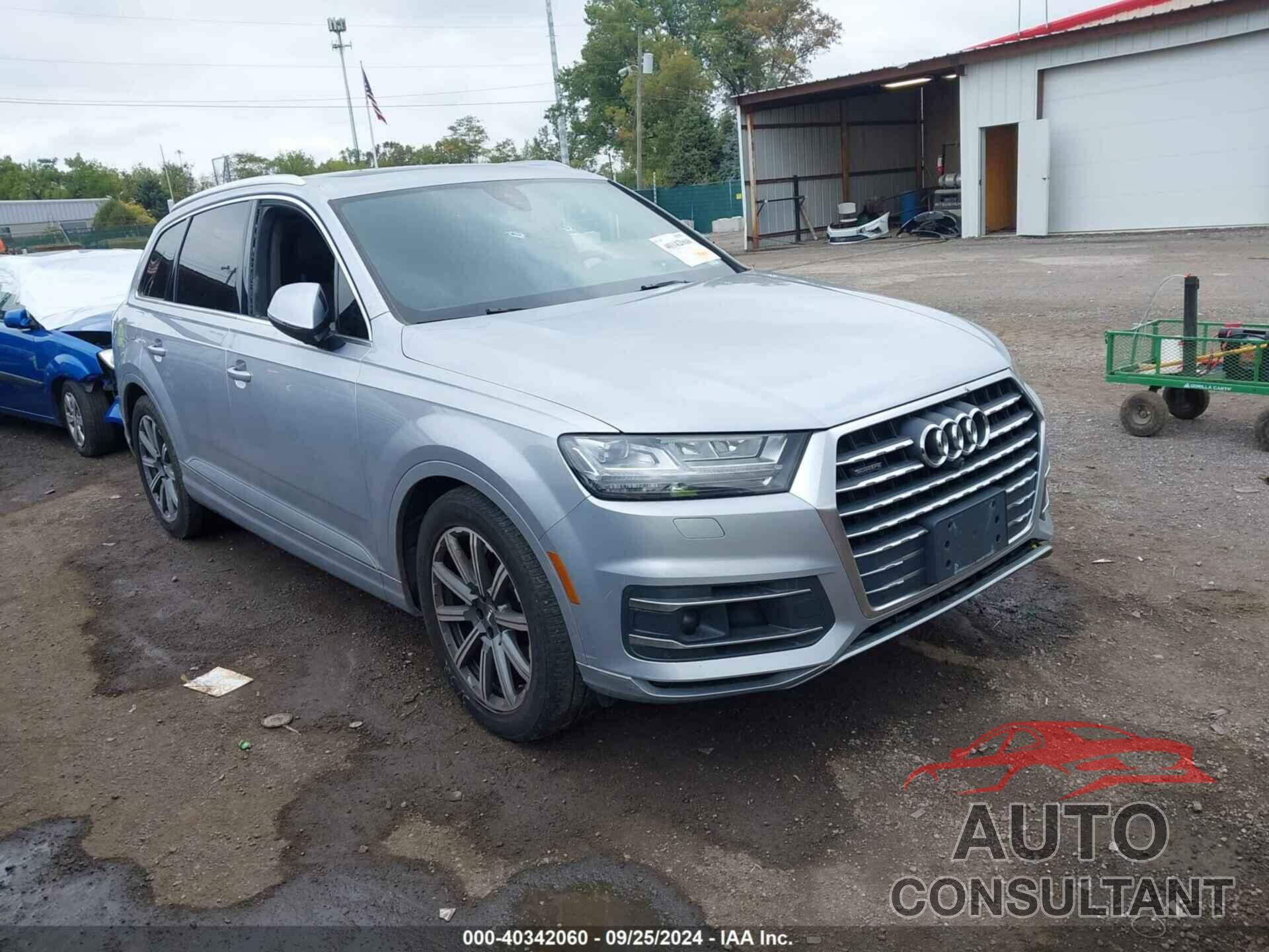 AUDI Q7 2018 - WA1VABF75JD001331