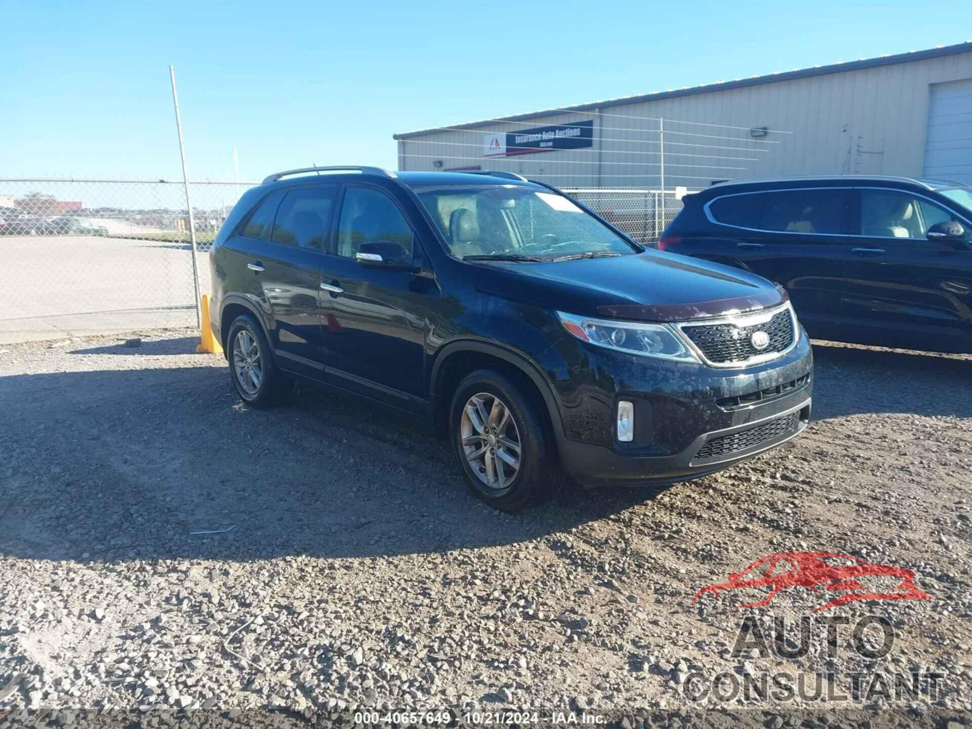 KIA SORENTO 2015 - 5XYKT4A77FG596102