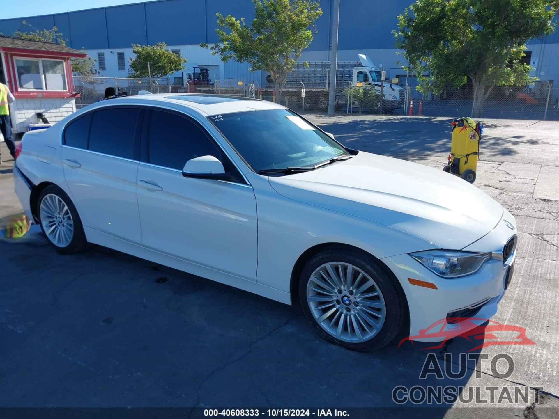 BMW 328I 2013 - WBA3C1C57DF437849