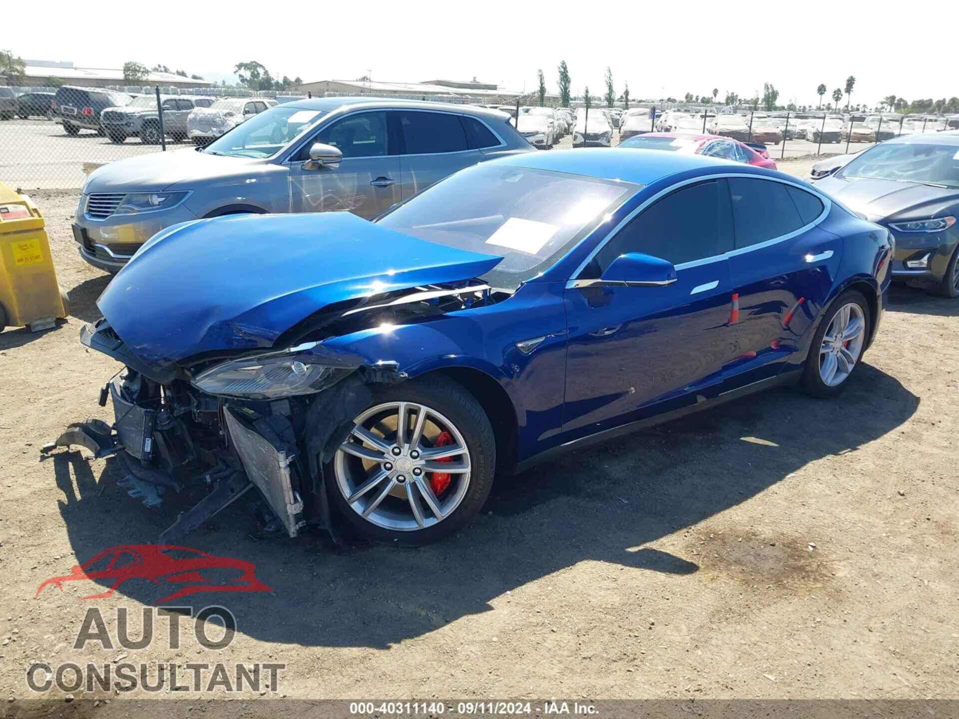 TESLA MODEL S 2015 - 5YJSA1E48FF114703