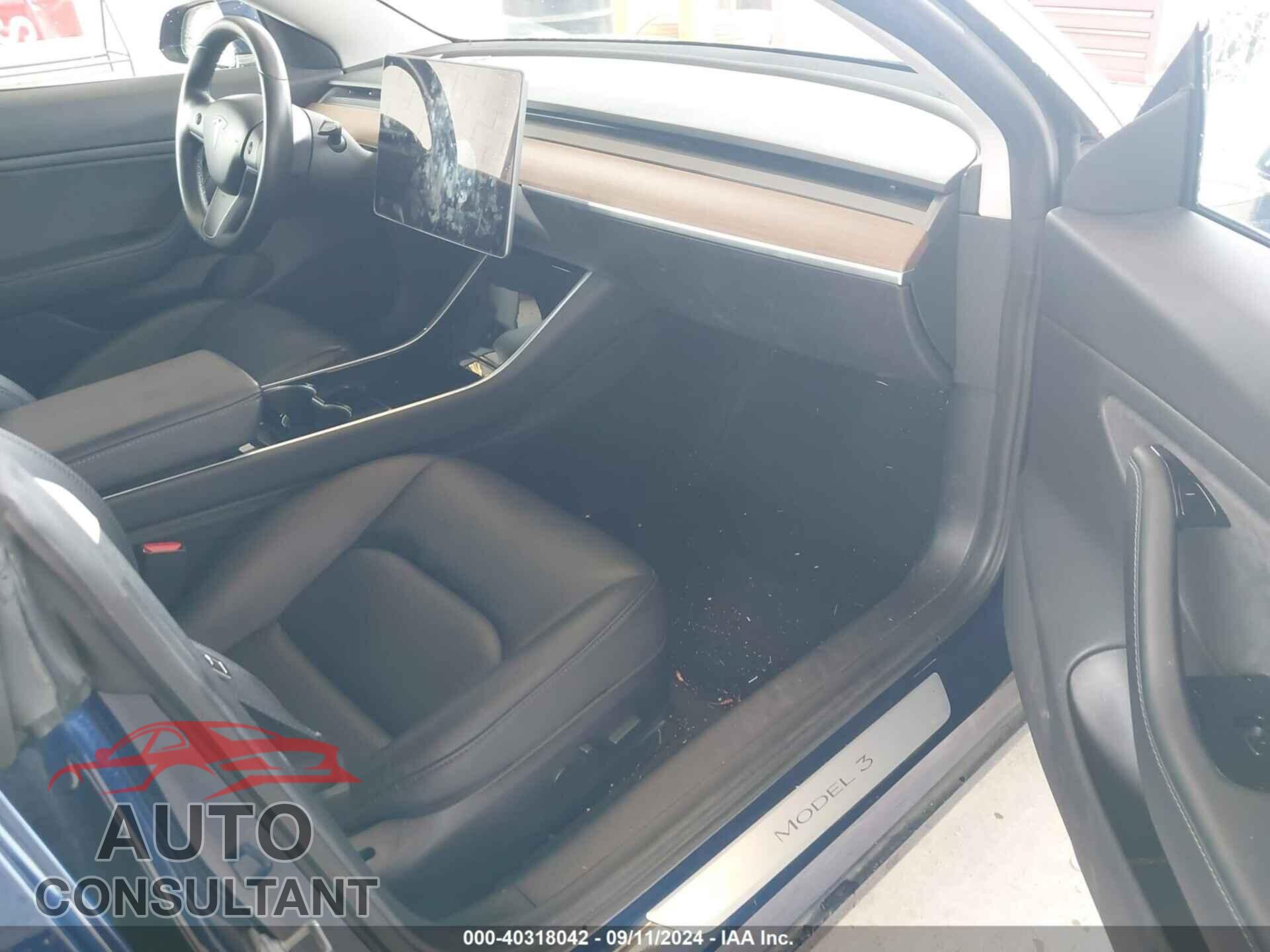 TESLA MODEL 3 2018 - 5YJ3E1EA8JF160605