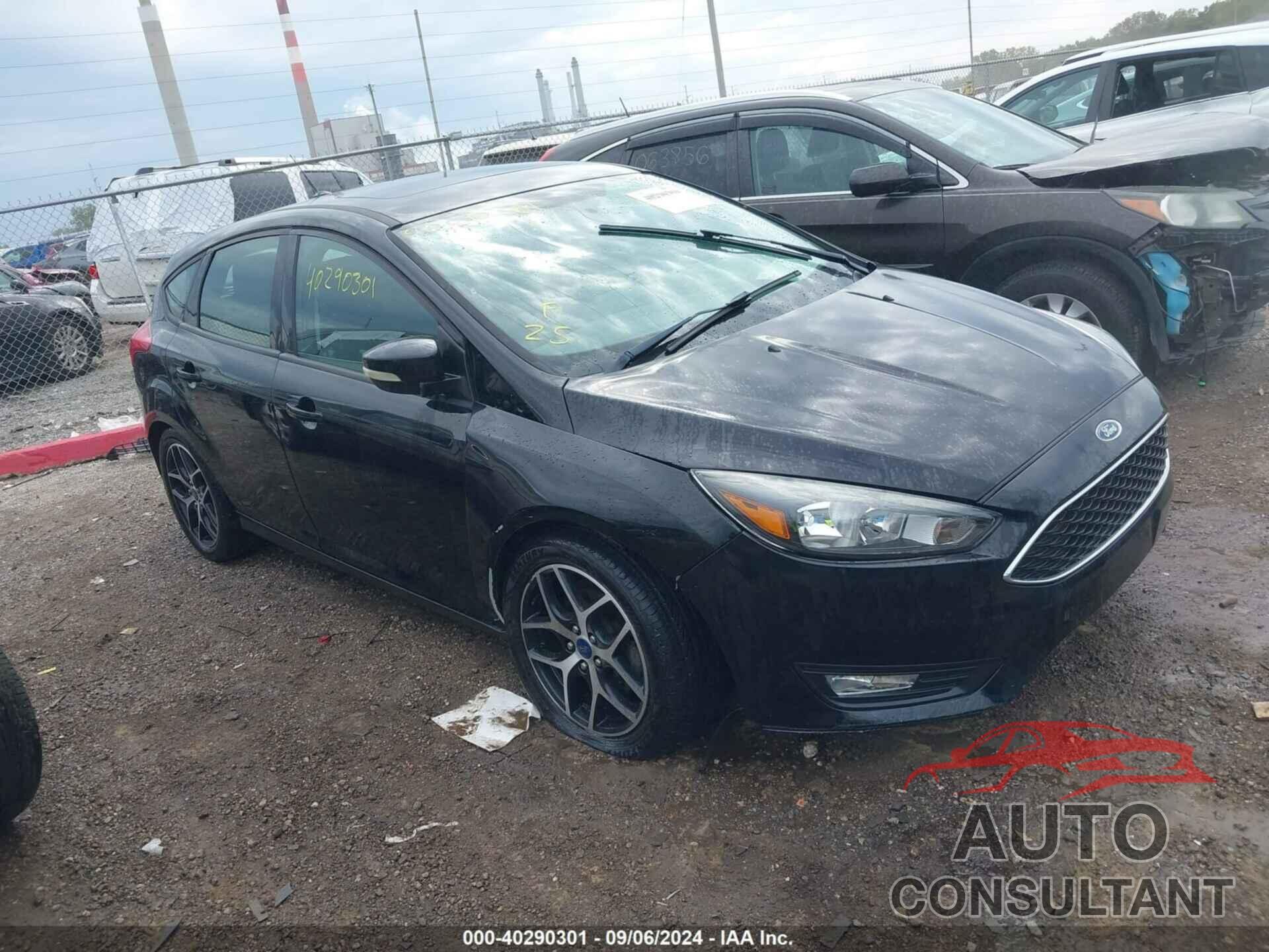 FORD FOCUS 2018 - 1FADP3M2XJL310463