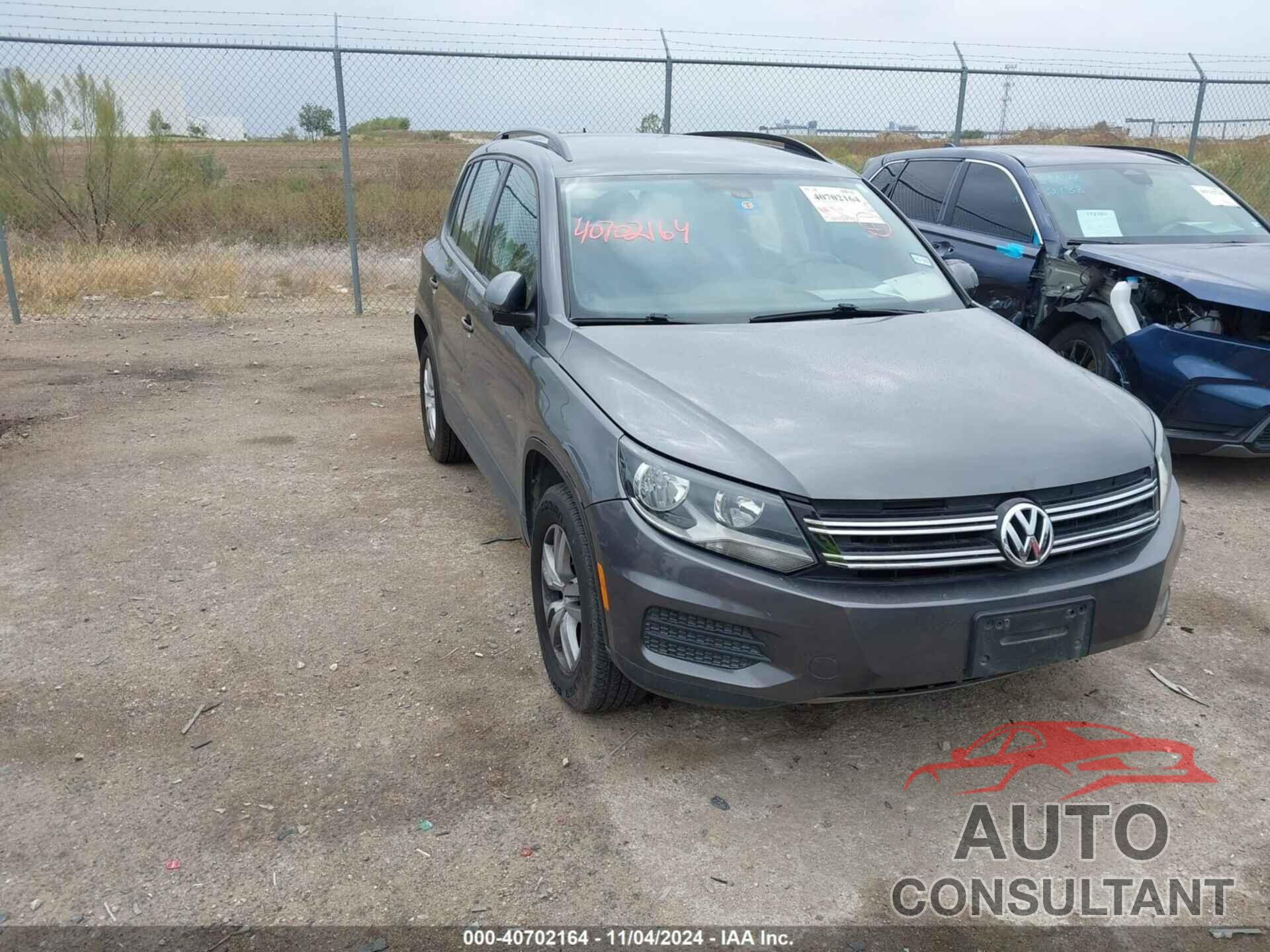 VOLKSWAGEN TIGUAN 2016 - WVGAV7AX5GW608612