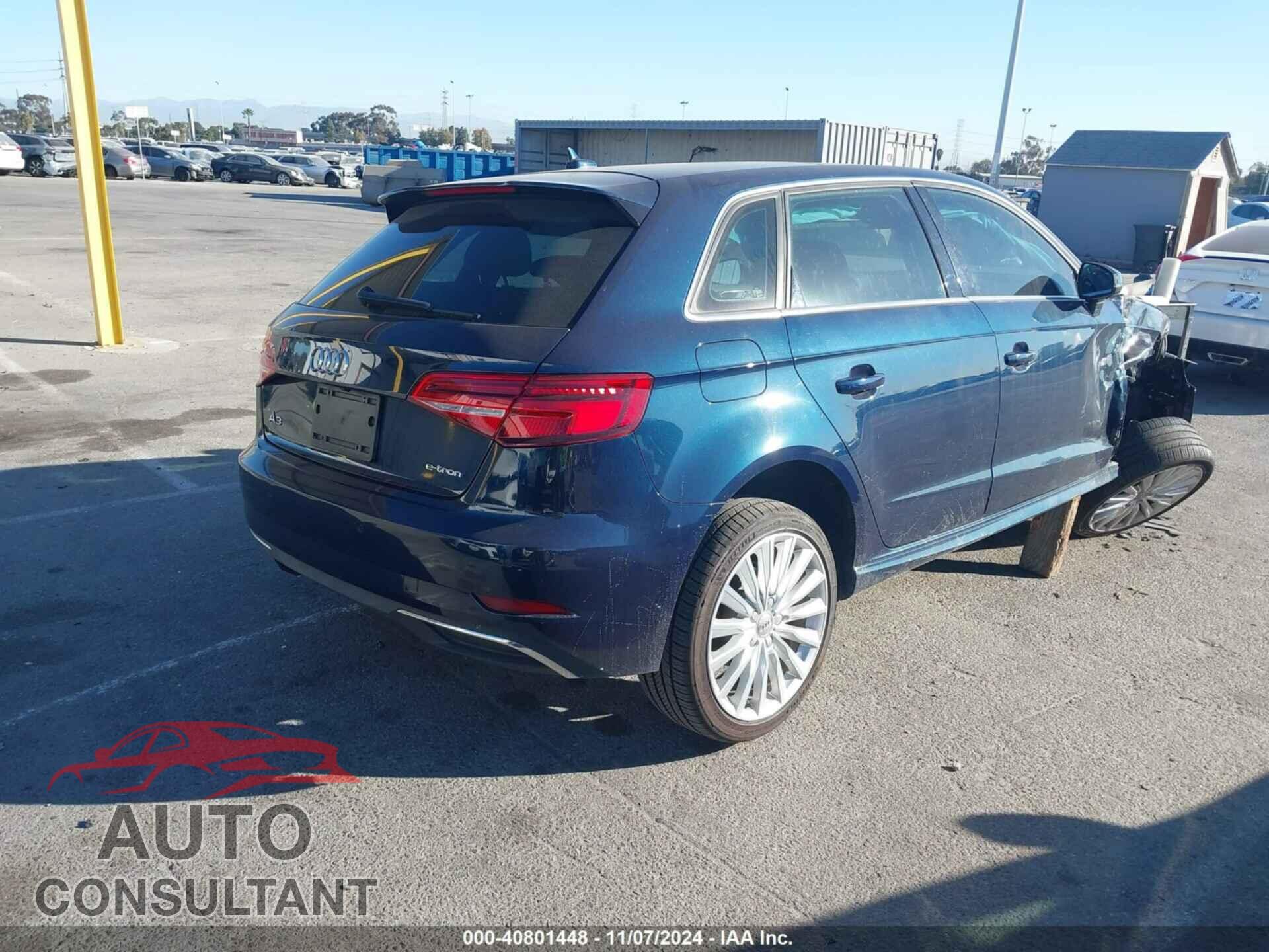 AUDI A3 E-TRON 2017 - WAUTPBFF0HA045572