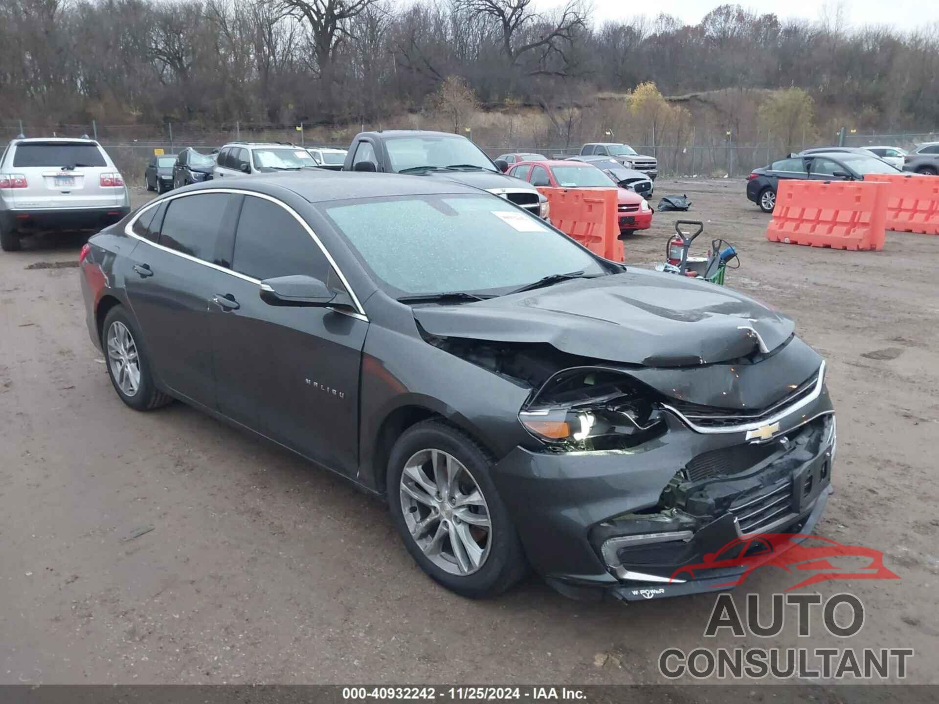 CHEVROLET MALIBU 2018 - 1G1ZD5ST5JF213632