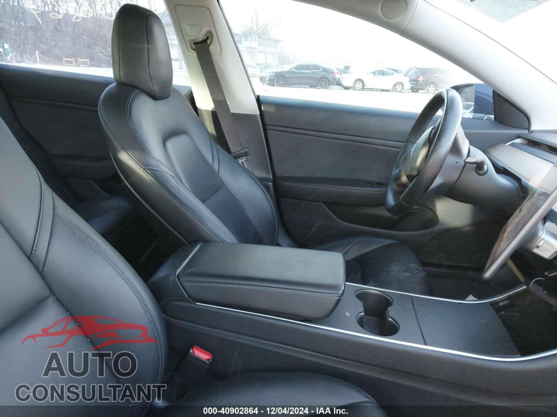 TESLA MODEL 3 2018 - 5YJ3E1EB3JF064986