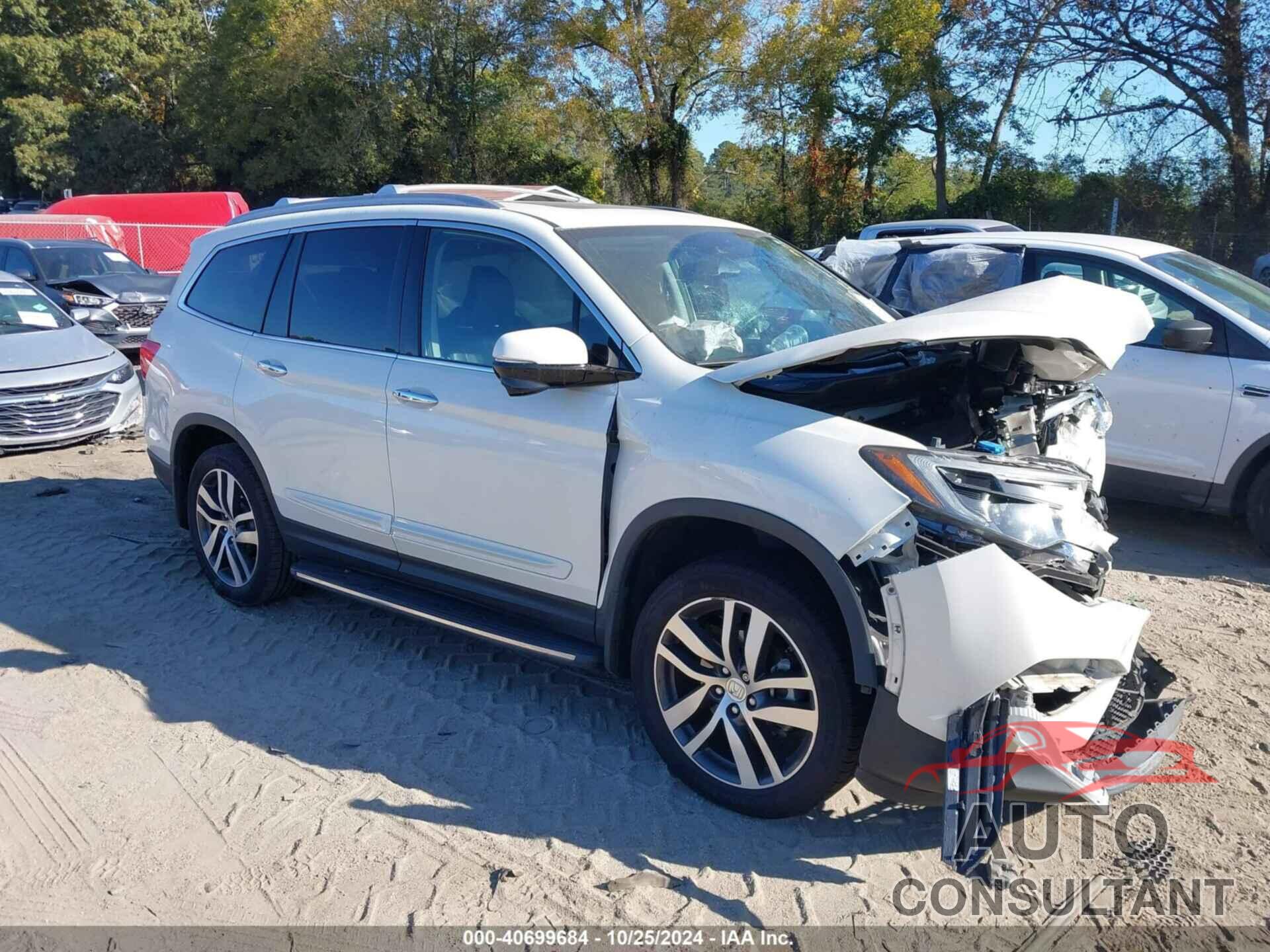 HONDA PILOT 2018 - 5FNYF5H90JB008913