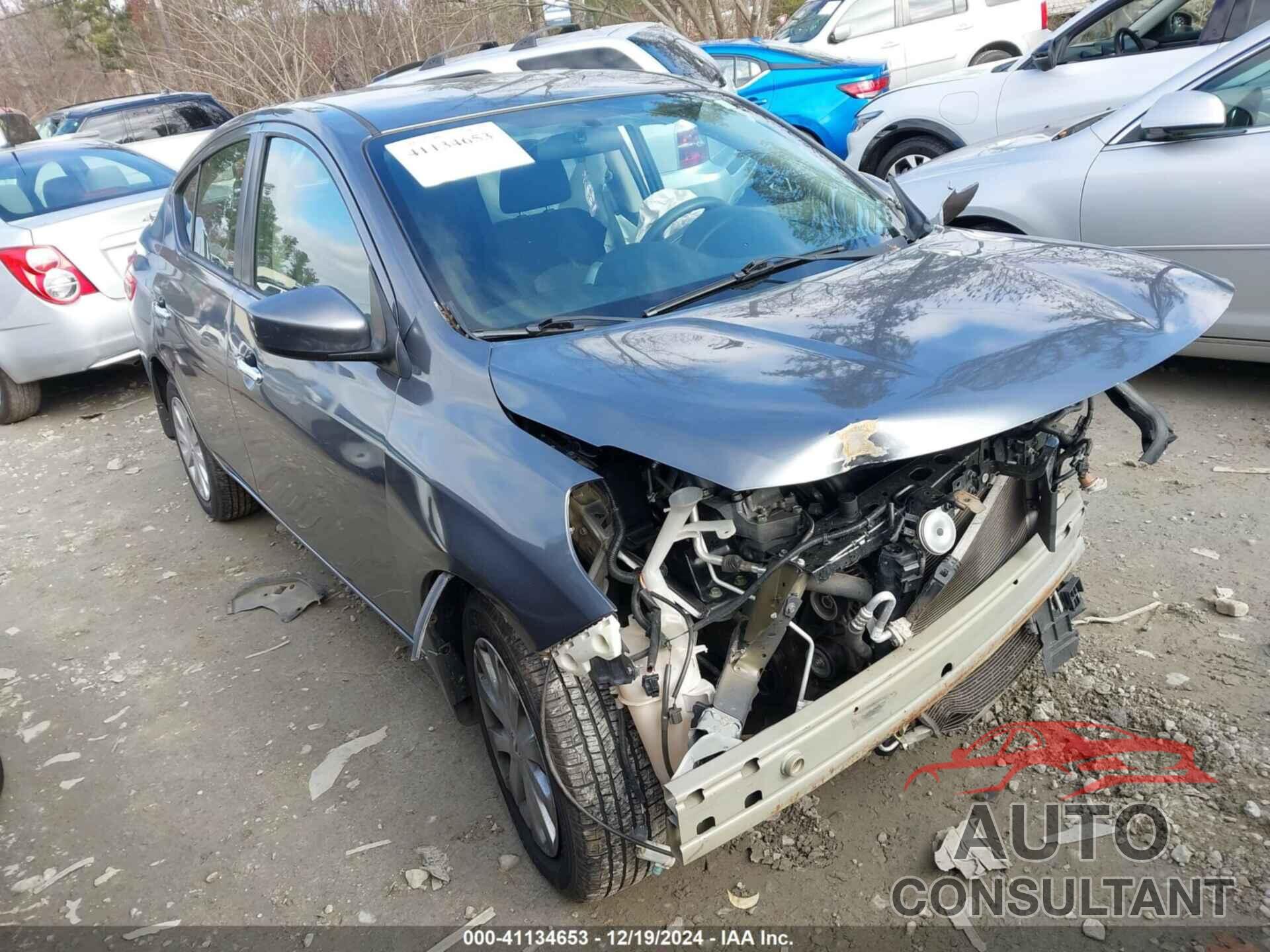 NISSAN VERSA 2017 - 3N1CN7AP3HL832971