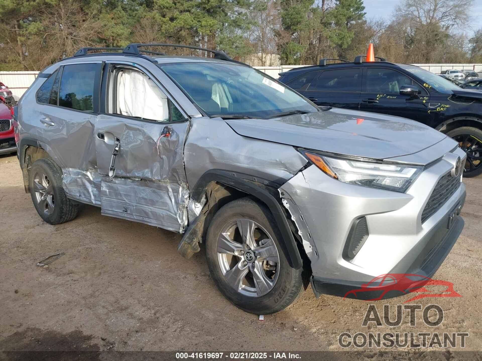TOYOTA RAV4 2023 - 2T3W1RFV1PC247145