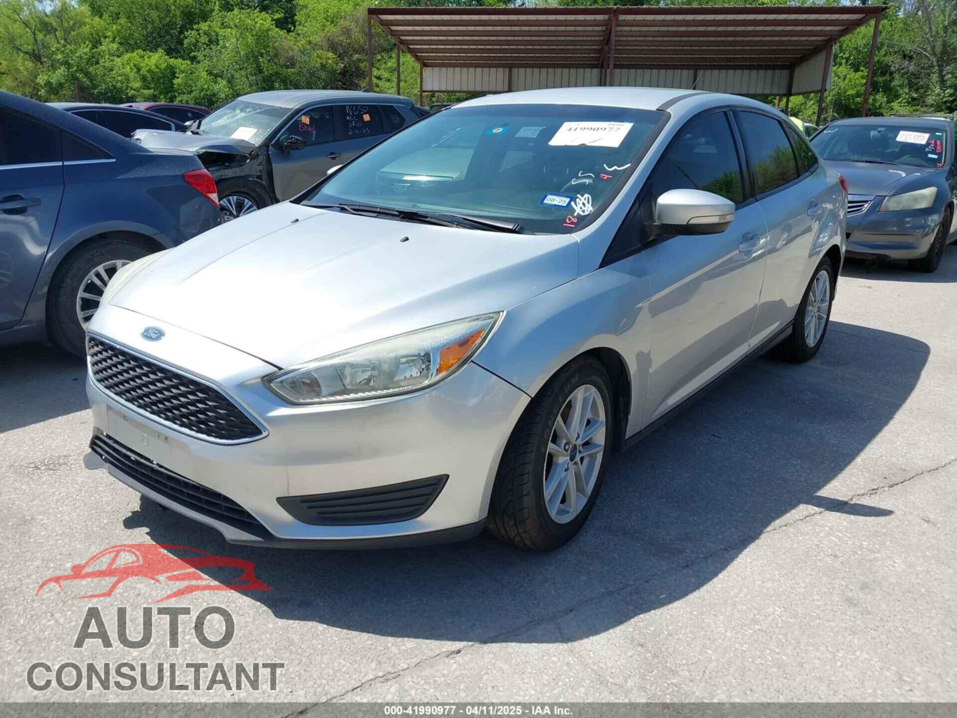 FORD FOCUS 2017 - 1FADP3F21HL263170
