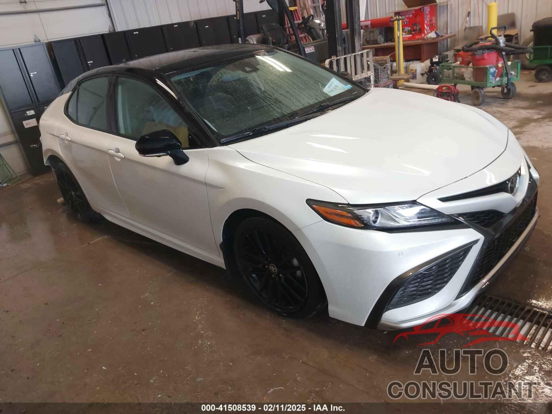 TOYOTA CAMRY 2022 - 4T1KZ1AK7NU068652