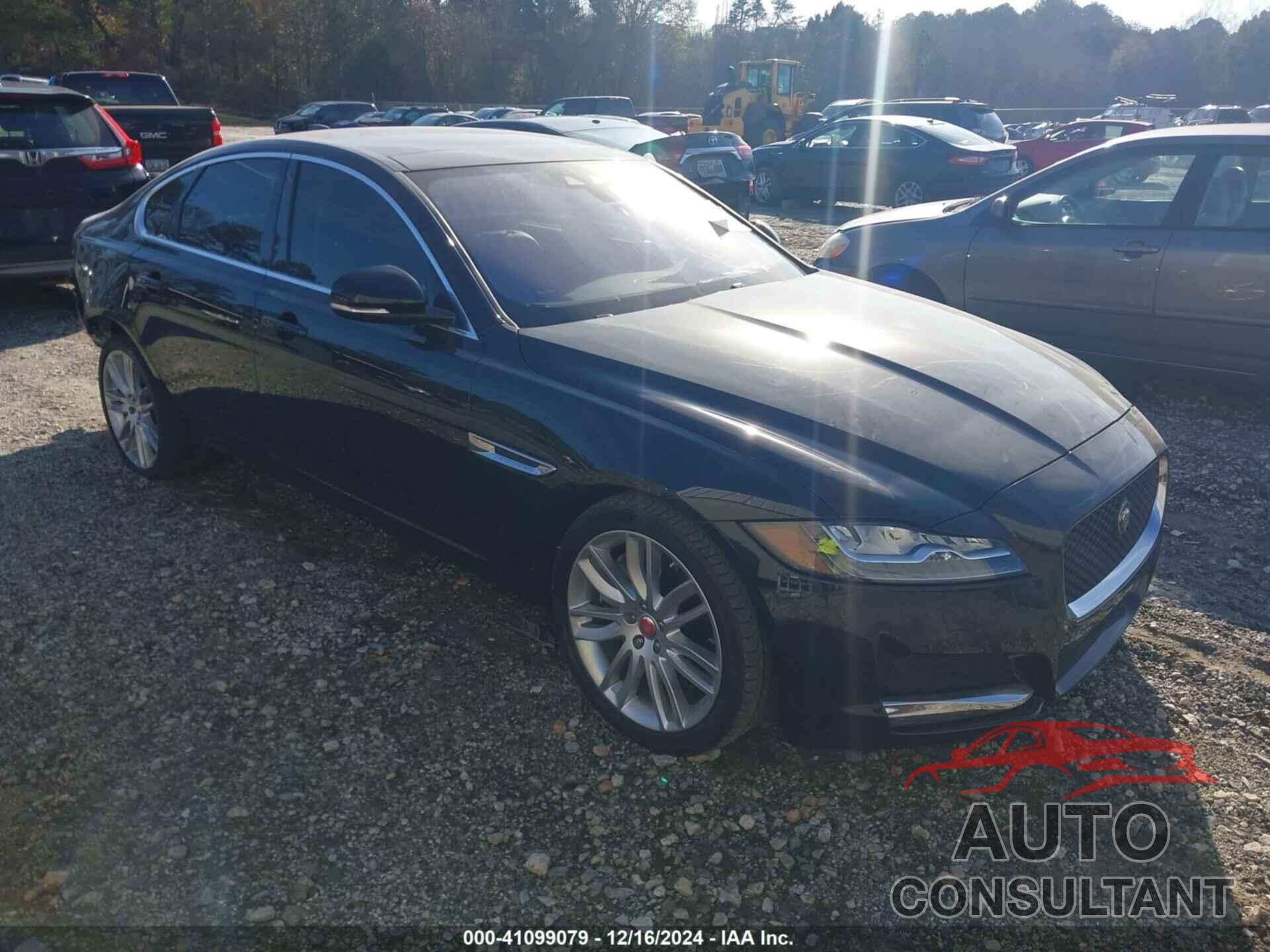 JAGUAR XF 2017 - SAJBE4BV4HCY30941