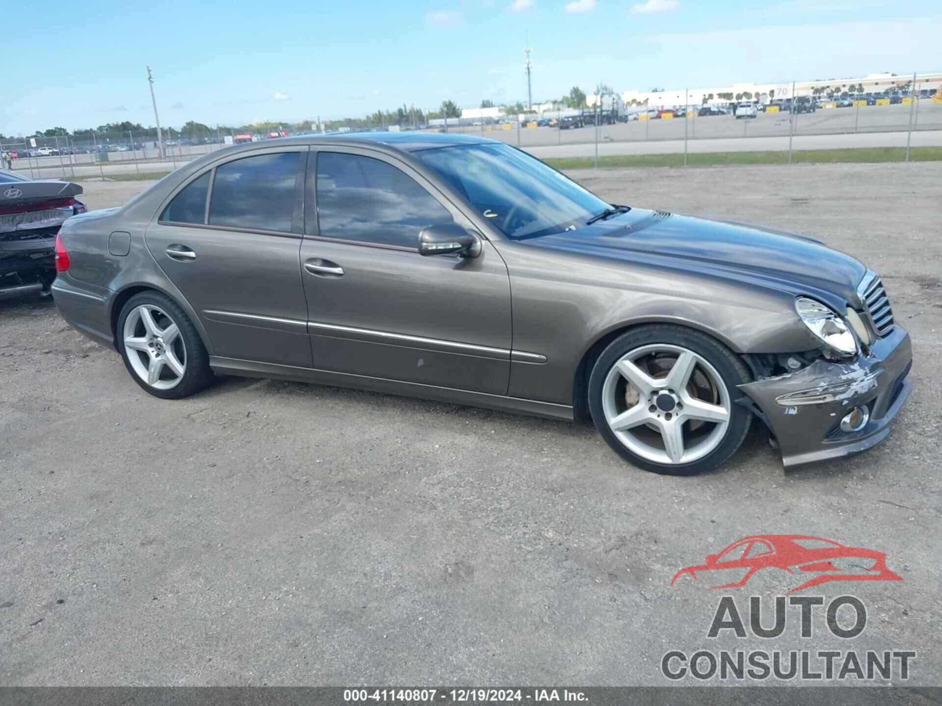 MERCEDES-BENZ E 350 2009 - WDBUF56X29B420750