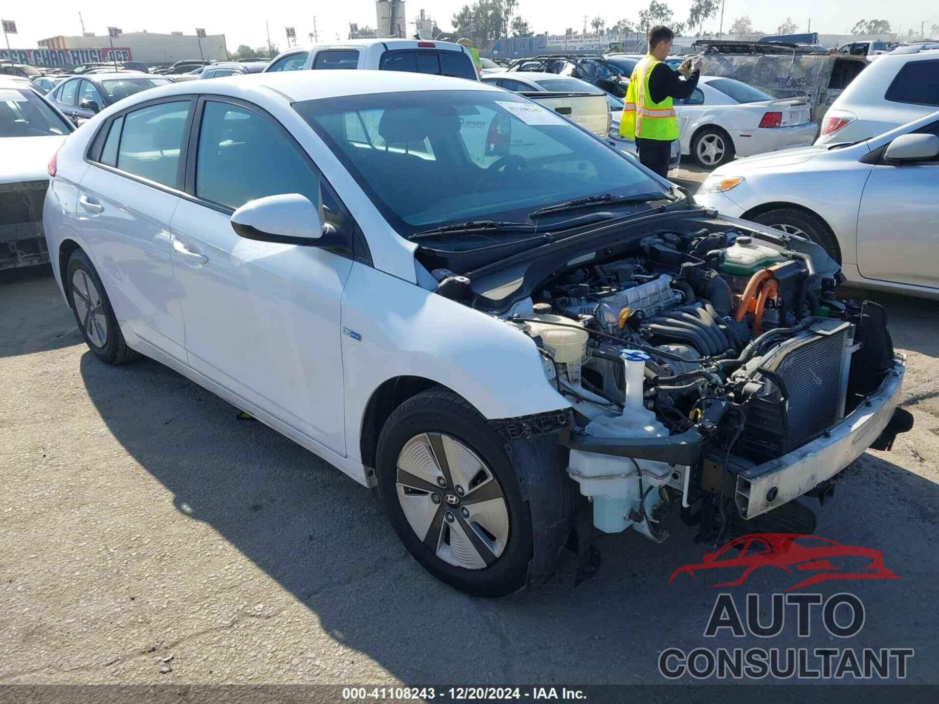 HYUNDAI IONIQ HYBRID 2017 - KMHC65LC2HU031698