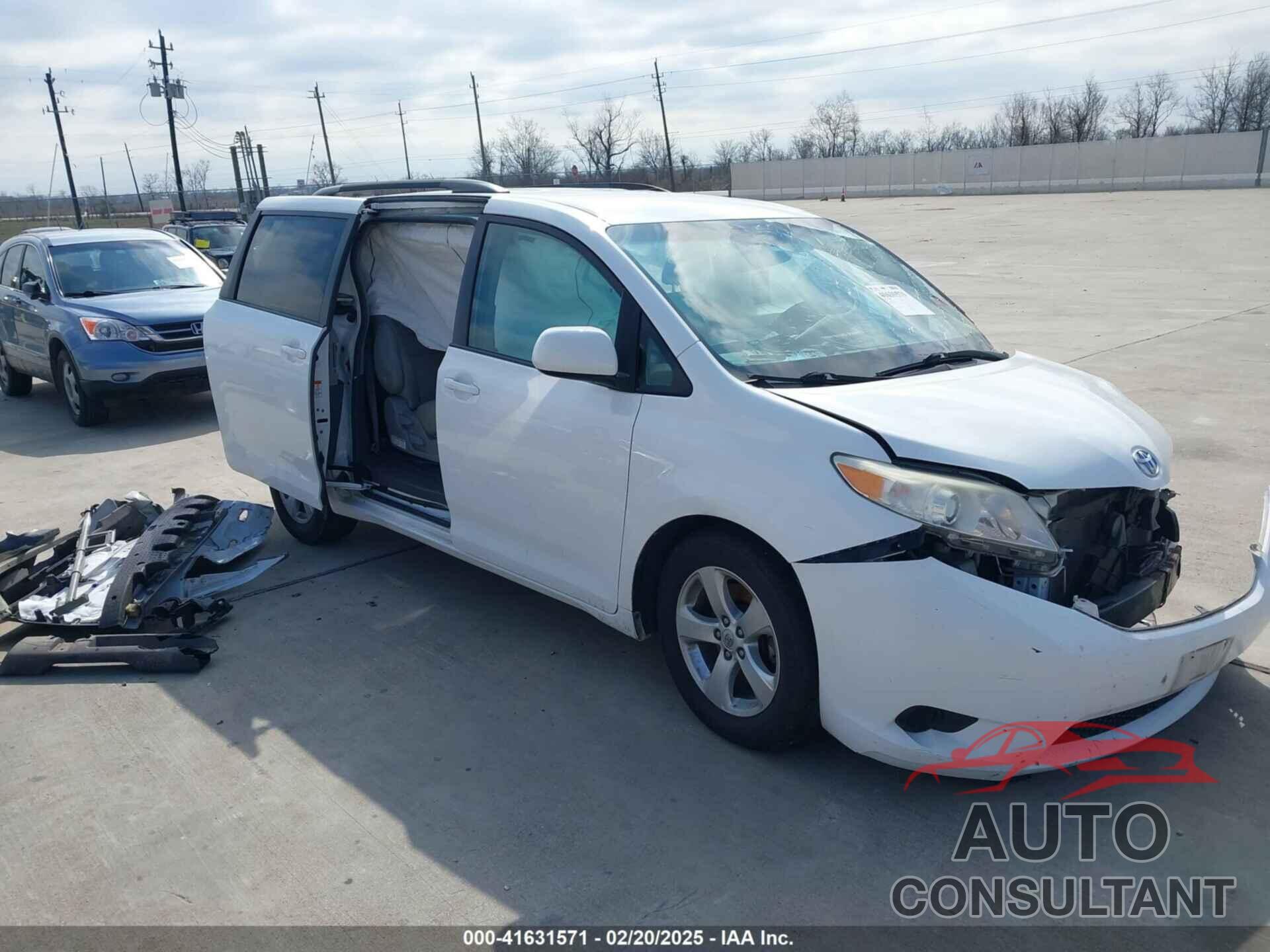 TOYOTA SIENNA 2016 - 5TDKK3DC2GS731724