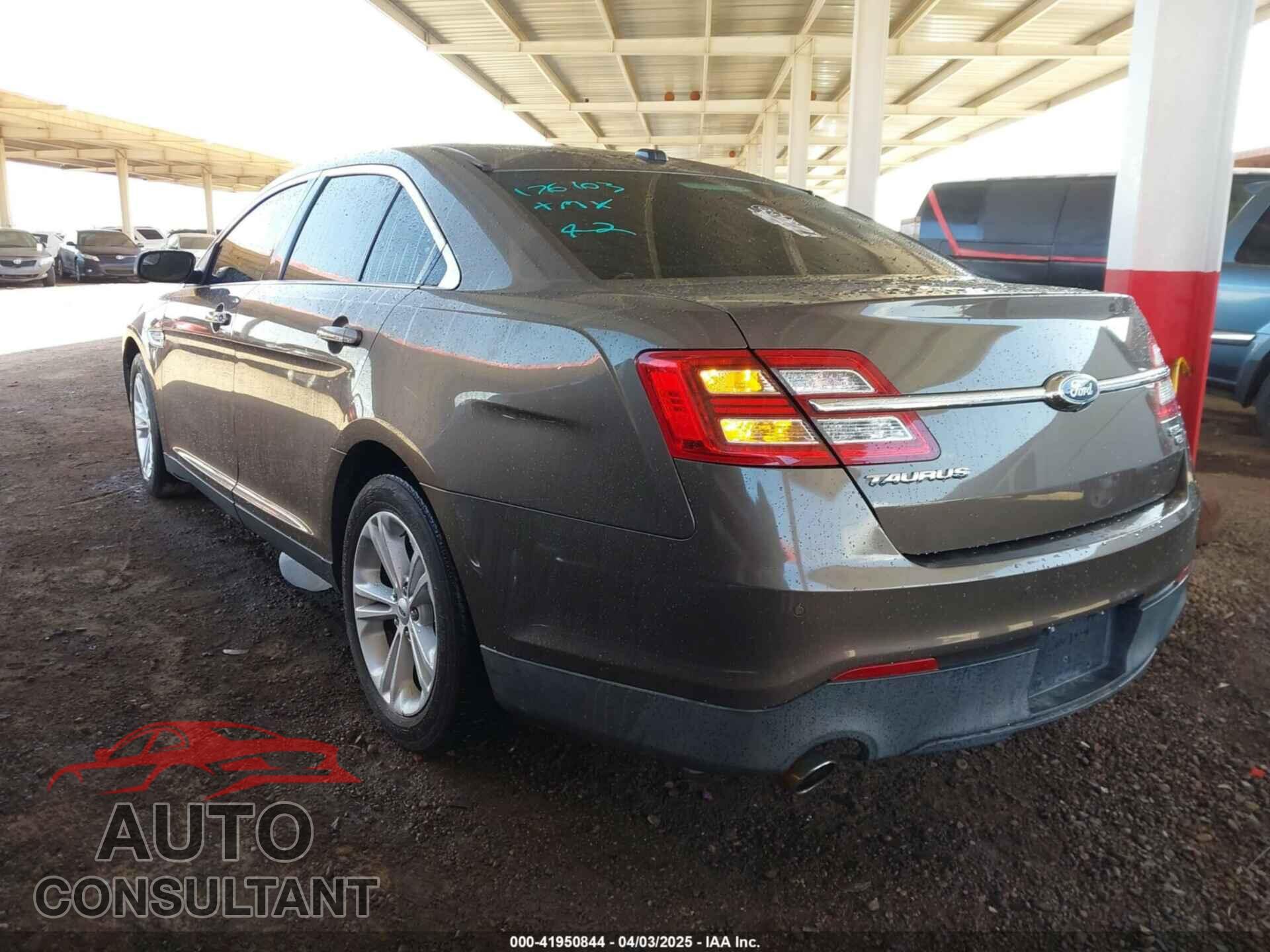 FORD TAURUS 2015 - 1FAHP2H87FG176103