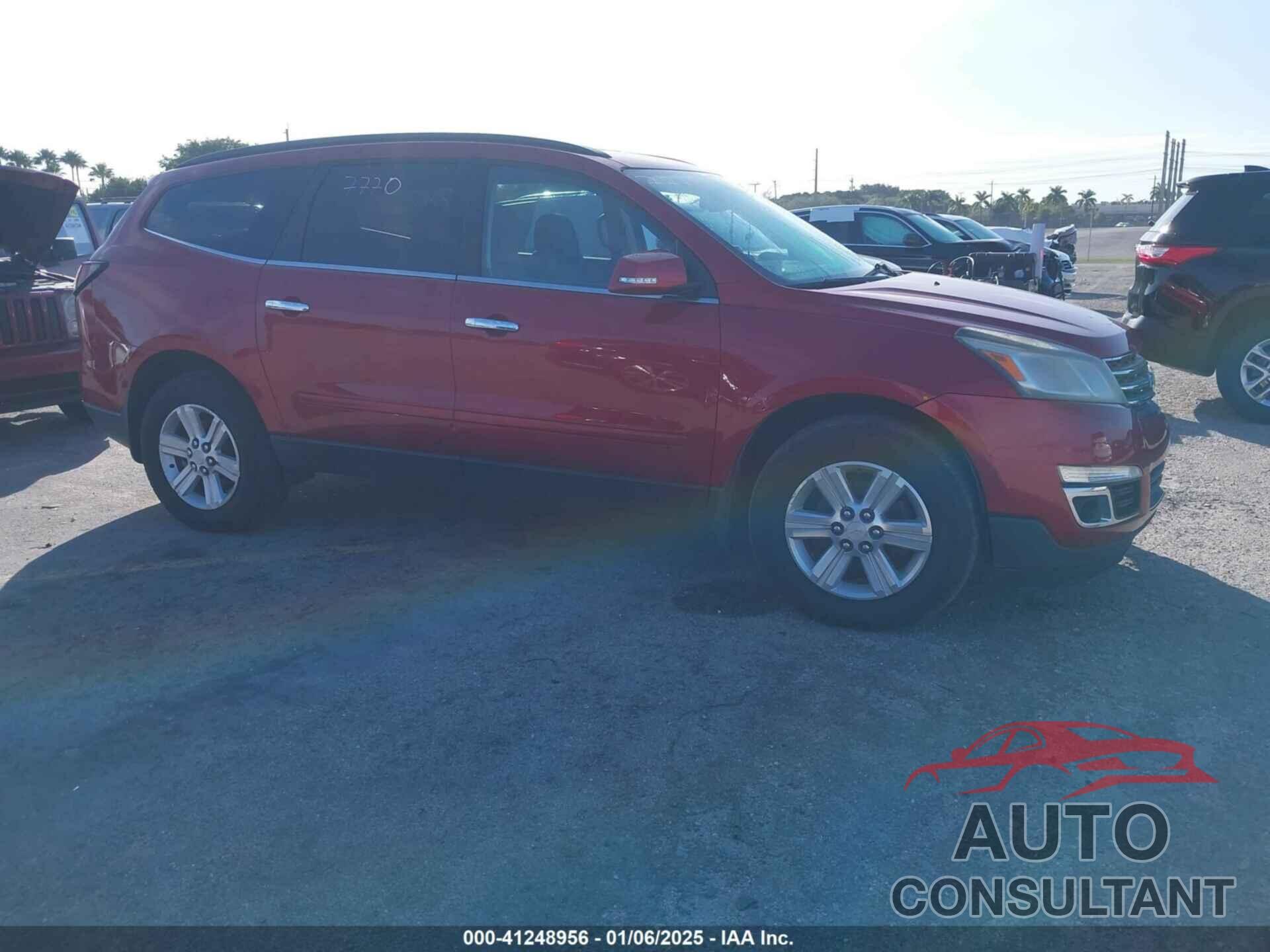 CHEVROLET TRAVERSE 2014 - 1GNKRHKD3EJ285573