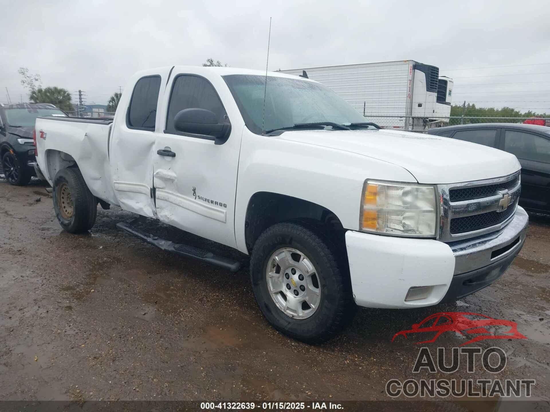 CHEVROLET SILVERADO 1500 2011 - 1GCRKSE36BZ218510
