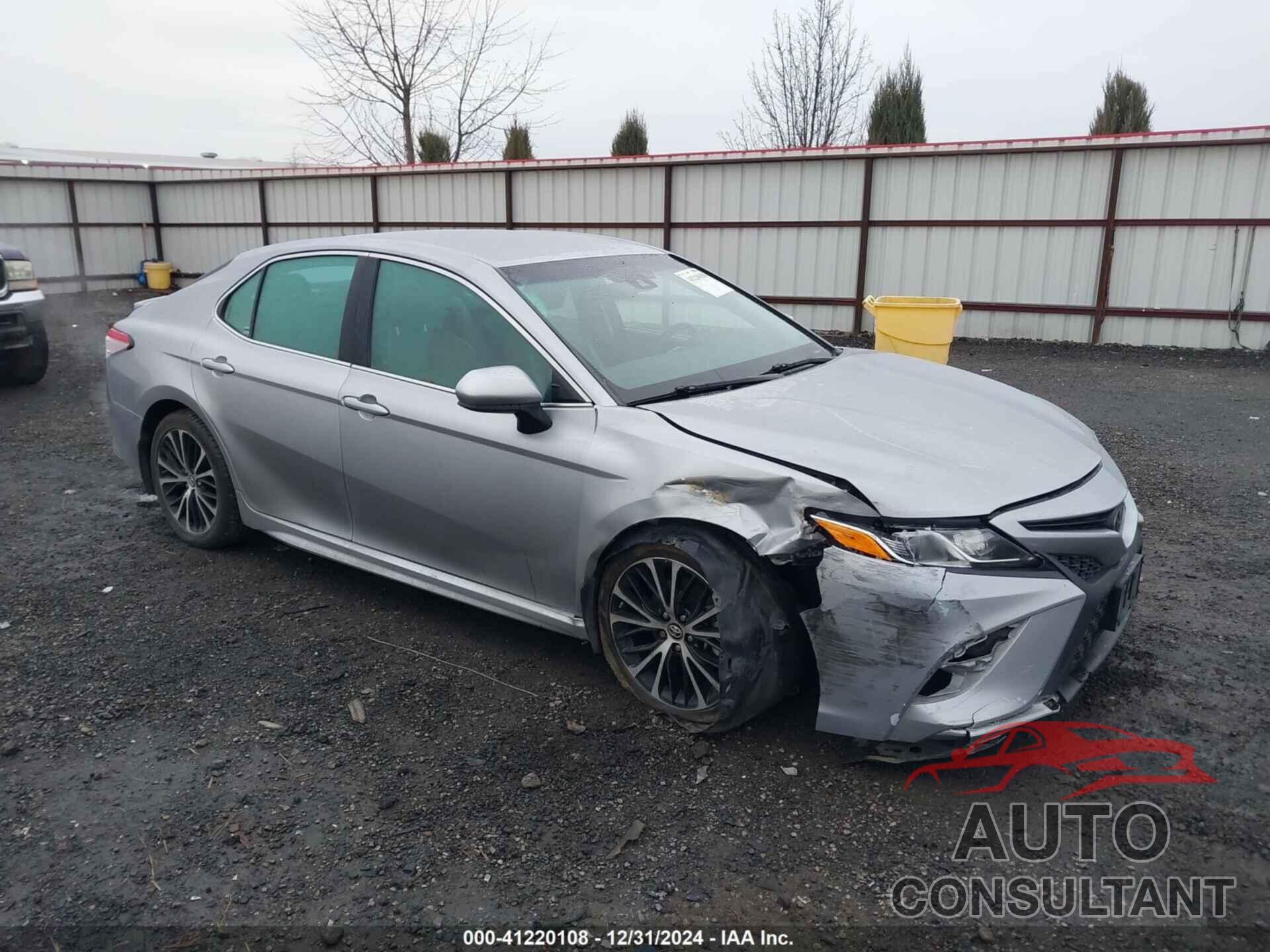 TOYOTA CAMRY 2018 - 4T1B11HK9JU678432