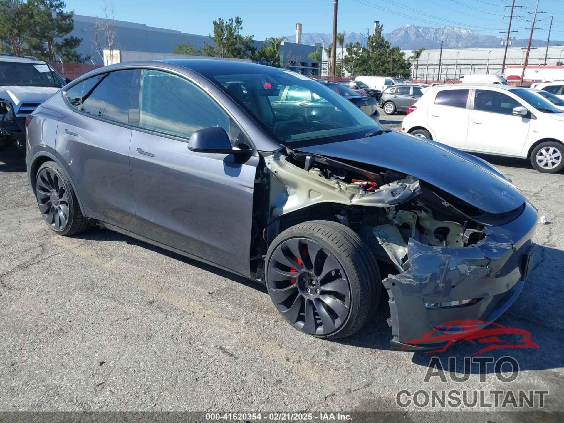 TESLA MODEL Y 2022 - 7SAYGDEF1NF411325