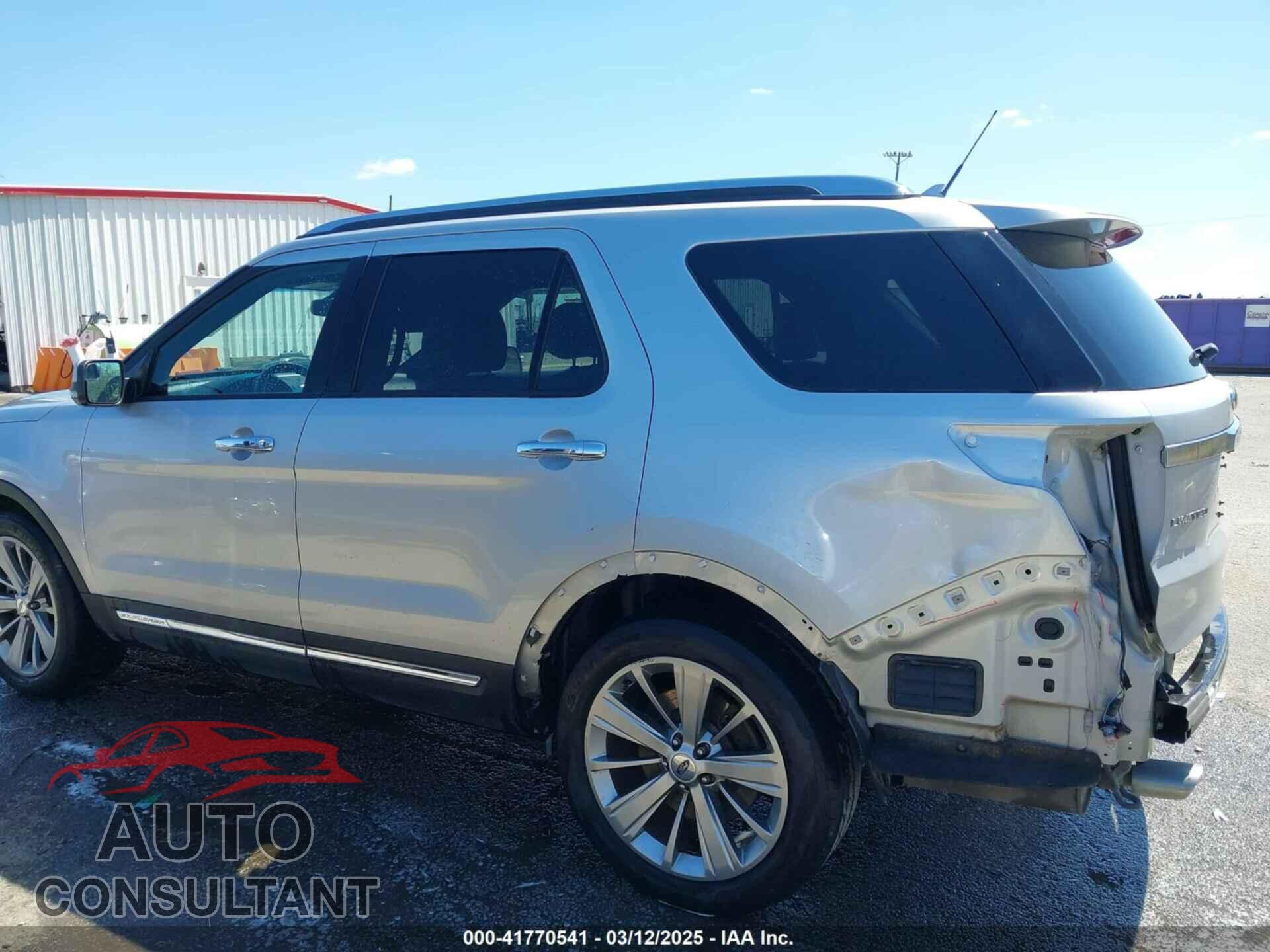 FORD EXPLORER 2018 - 1FM5K7F89JGB32992