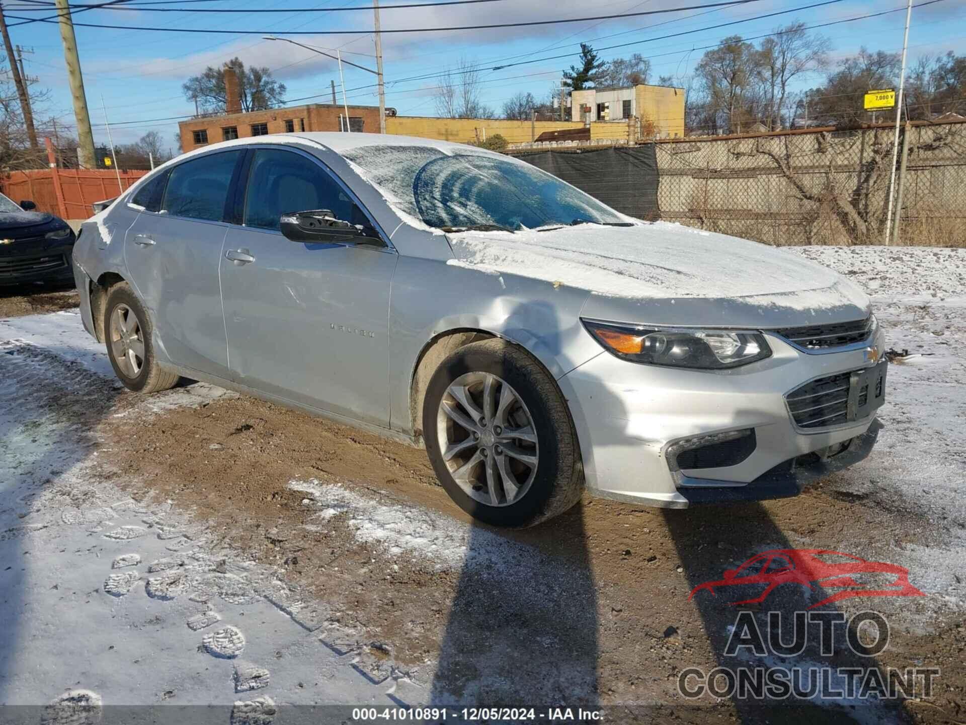 CHEVROLET MALIBU 2018 - 1G1ZD5ST3JF249996