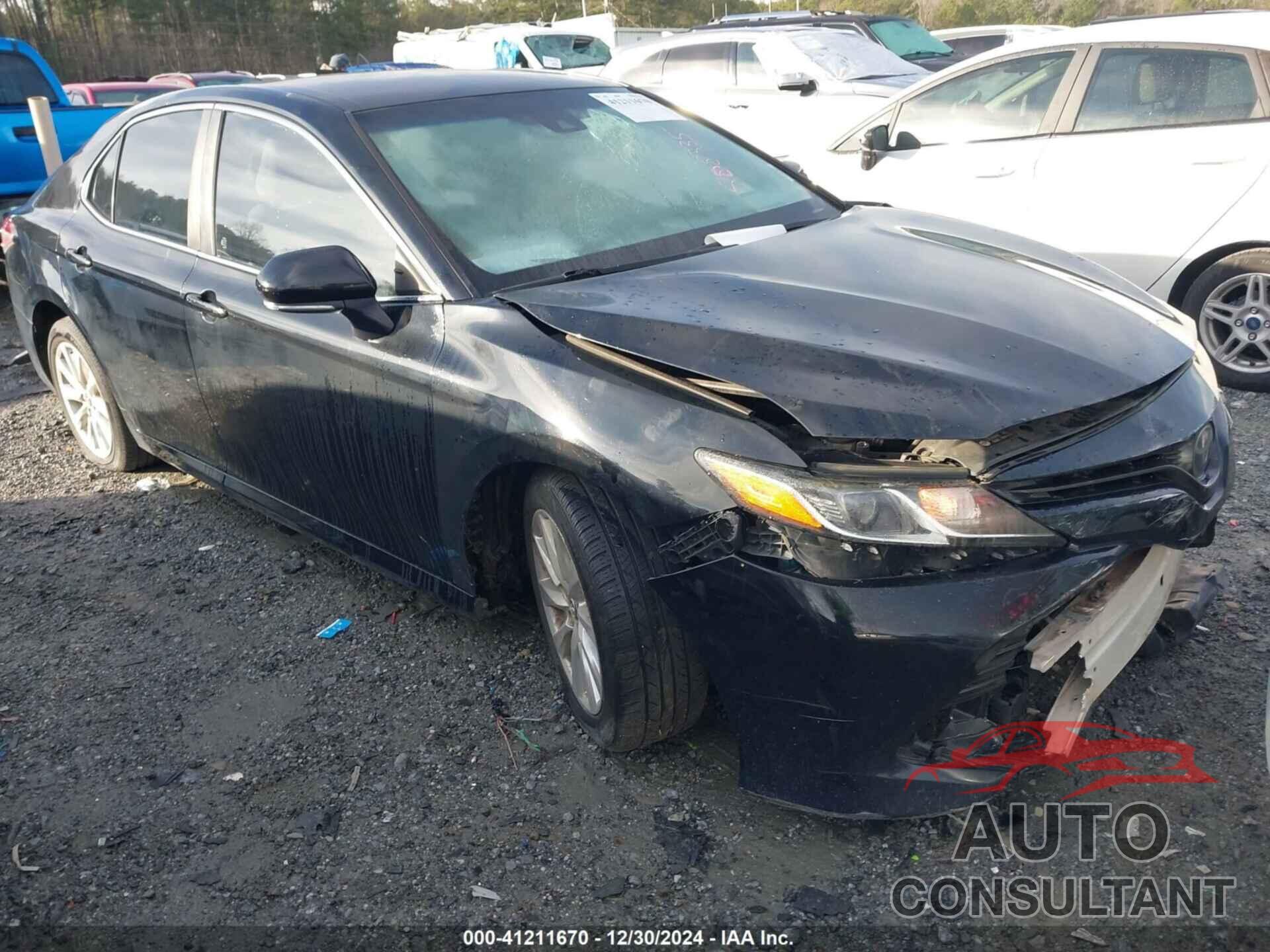 TOYOTA CAMRY 2018 - 4T1B11HK6JU508335