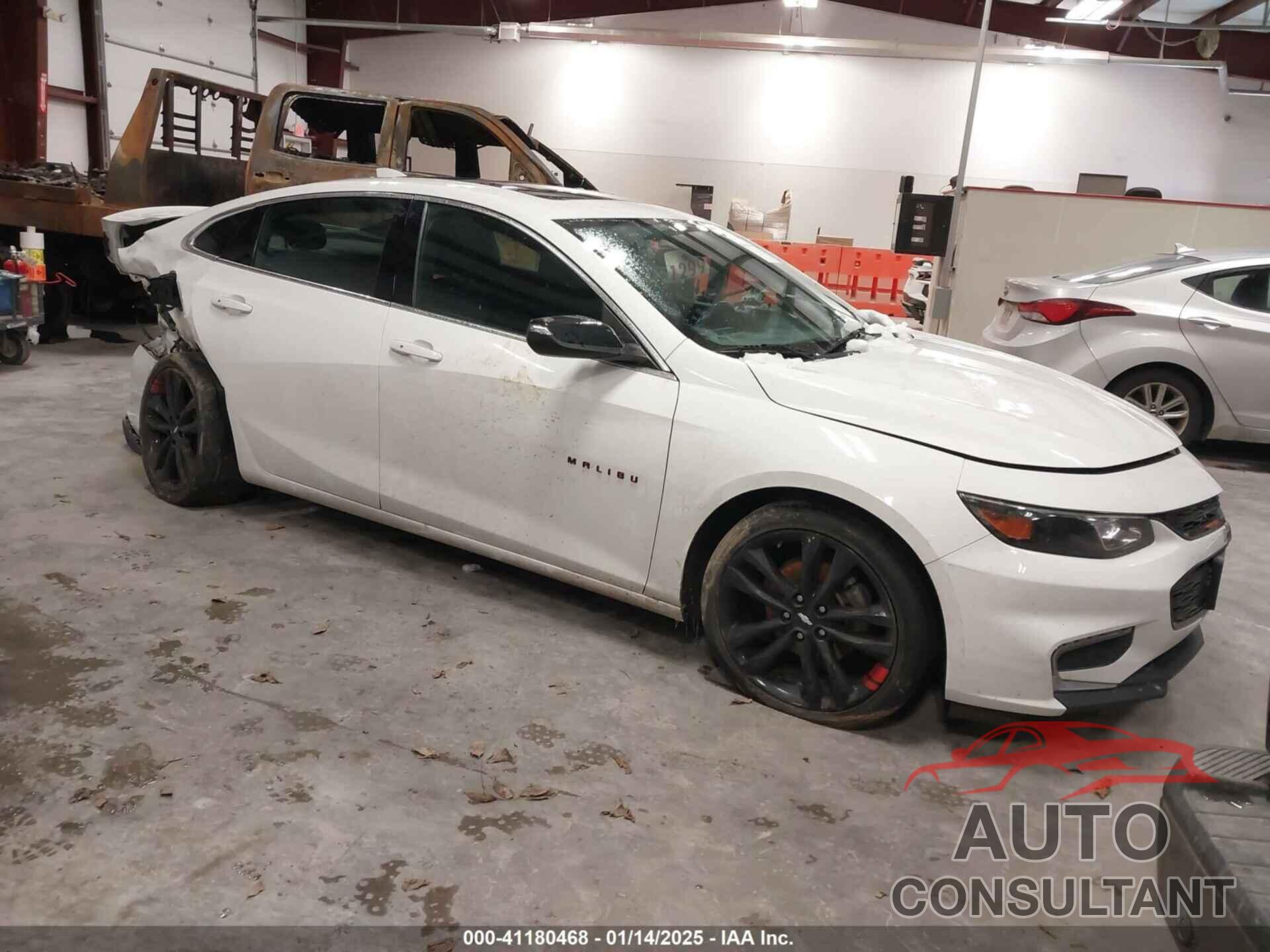 CHEVROLET MALIBU 2018 - 1G1ZD5ST5JF238479