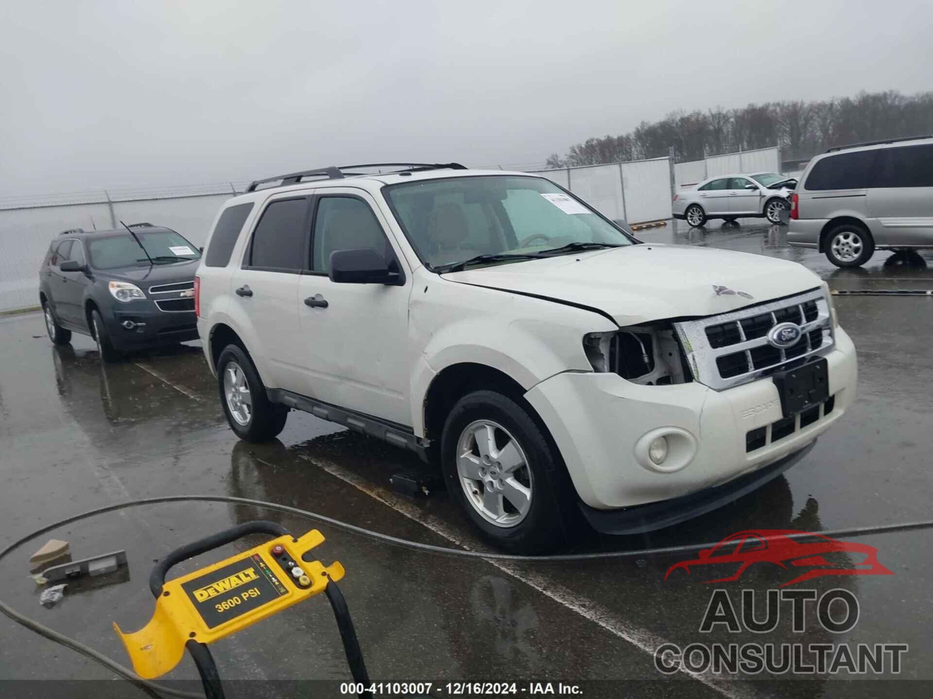 FORD ESCAPE 2011 - 1FMCU0D71BKA13481