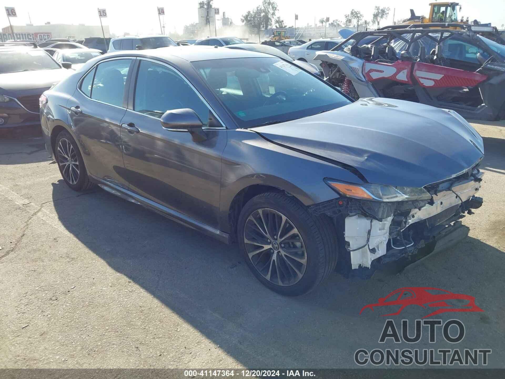 TOYOTA CAMRY 2018 - 4T1B11HK8JU645146