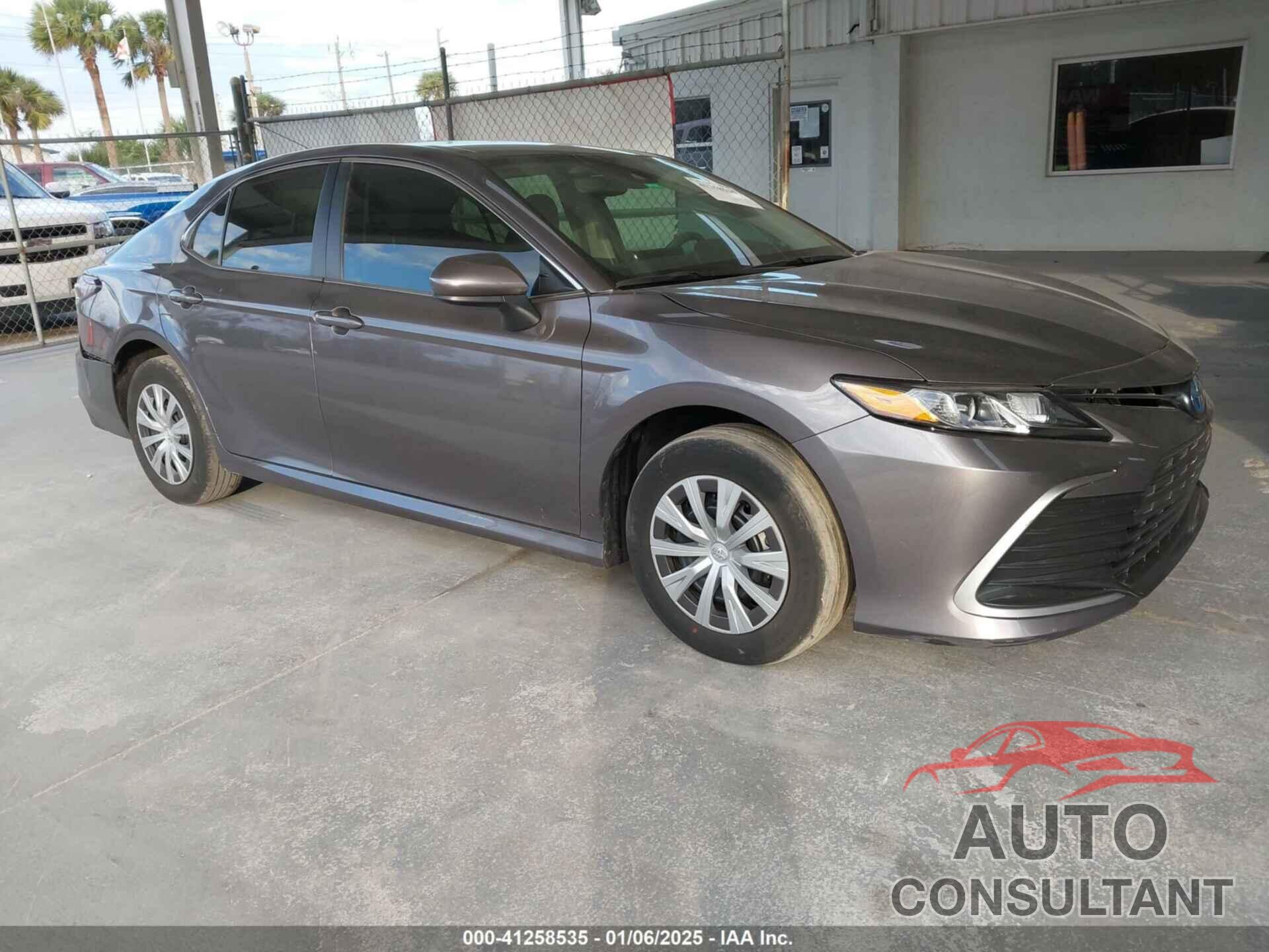 TOYOTA CAMRY 2022 - 4T1C31AK2NU598498