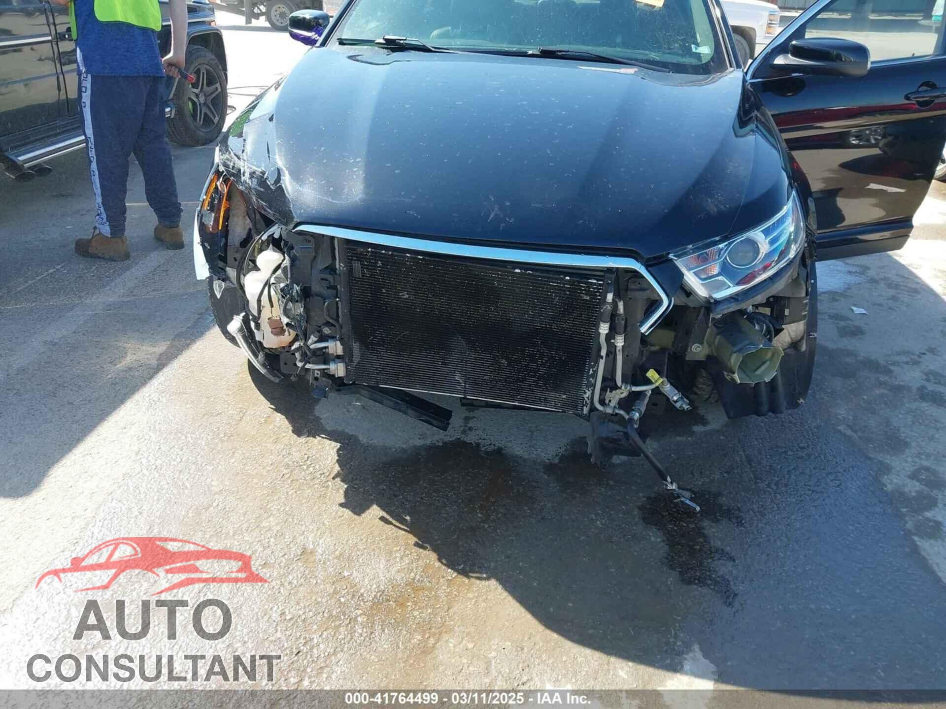 FORD TAURUS 2017 - 1FAHP2KT5HG103473