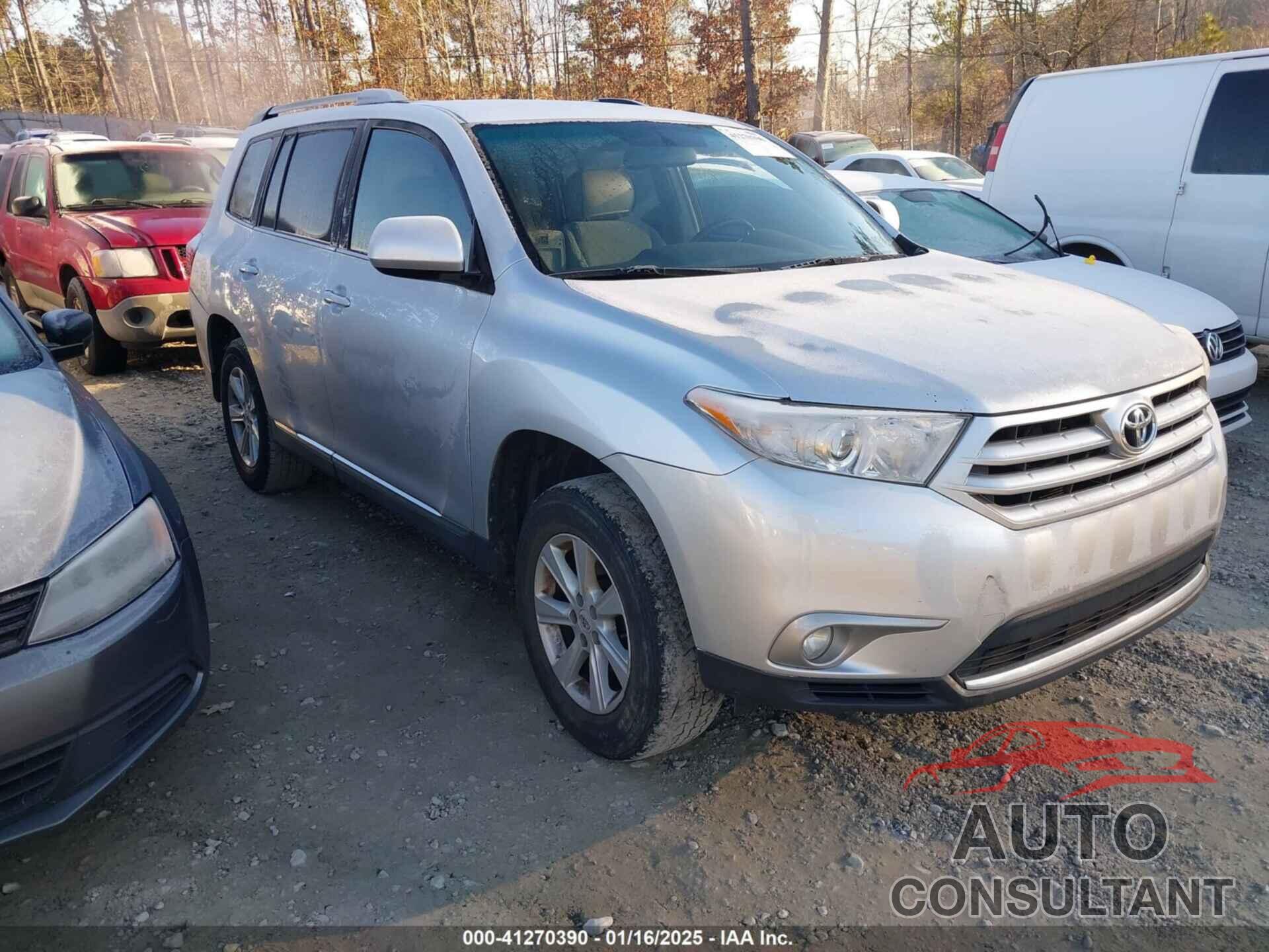 TOYOTA HIGHLANDER 2011 - 5TDZK3EH3BS037657