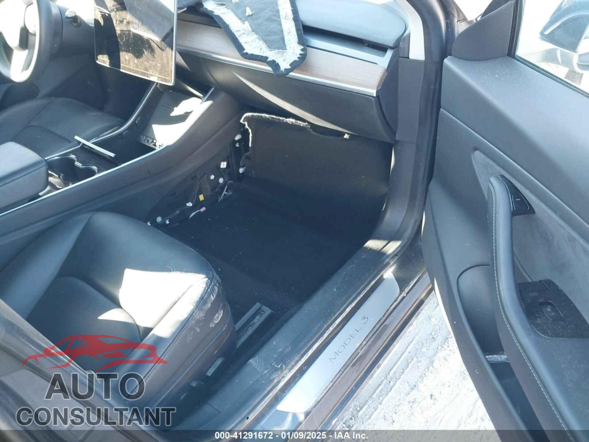TESLA MODEL 3 2019 - 5YJ3E1EB8KF386895