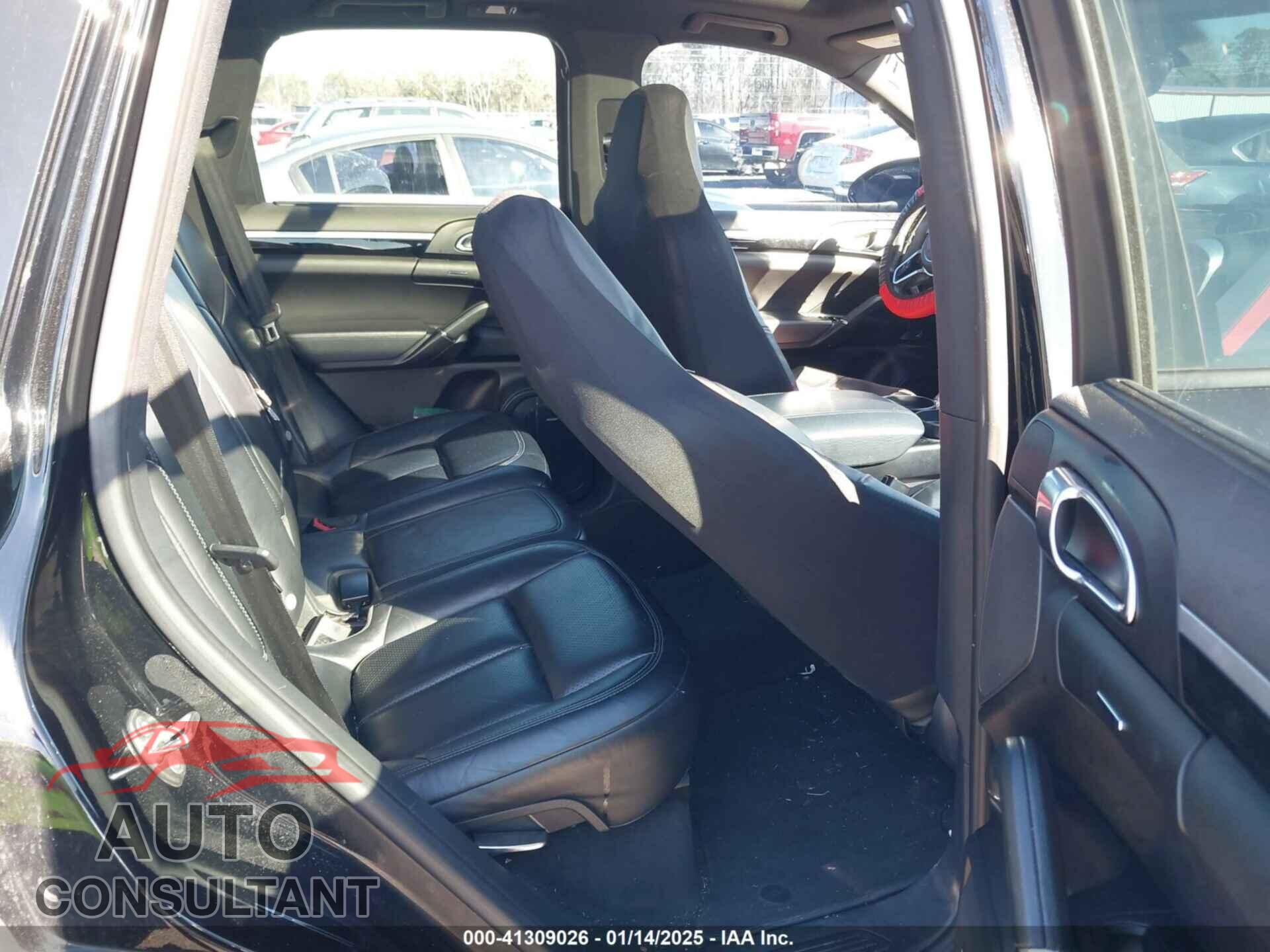 PORSCHE CAYENNE 2016 - WP1AA2A21GLA02456