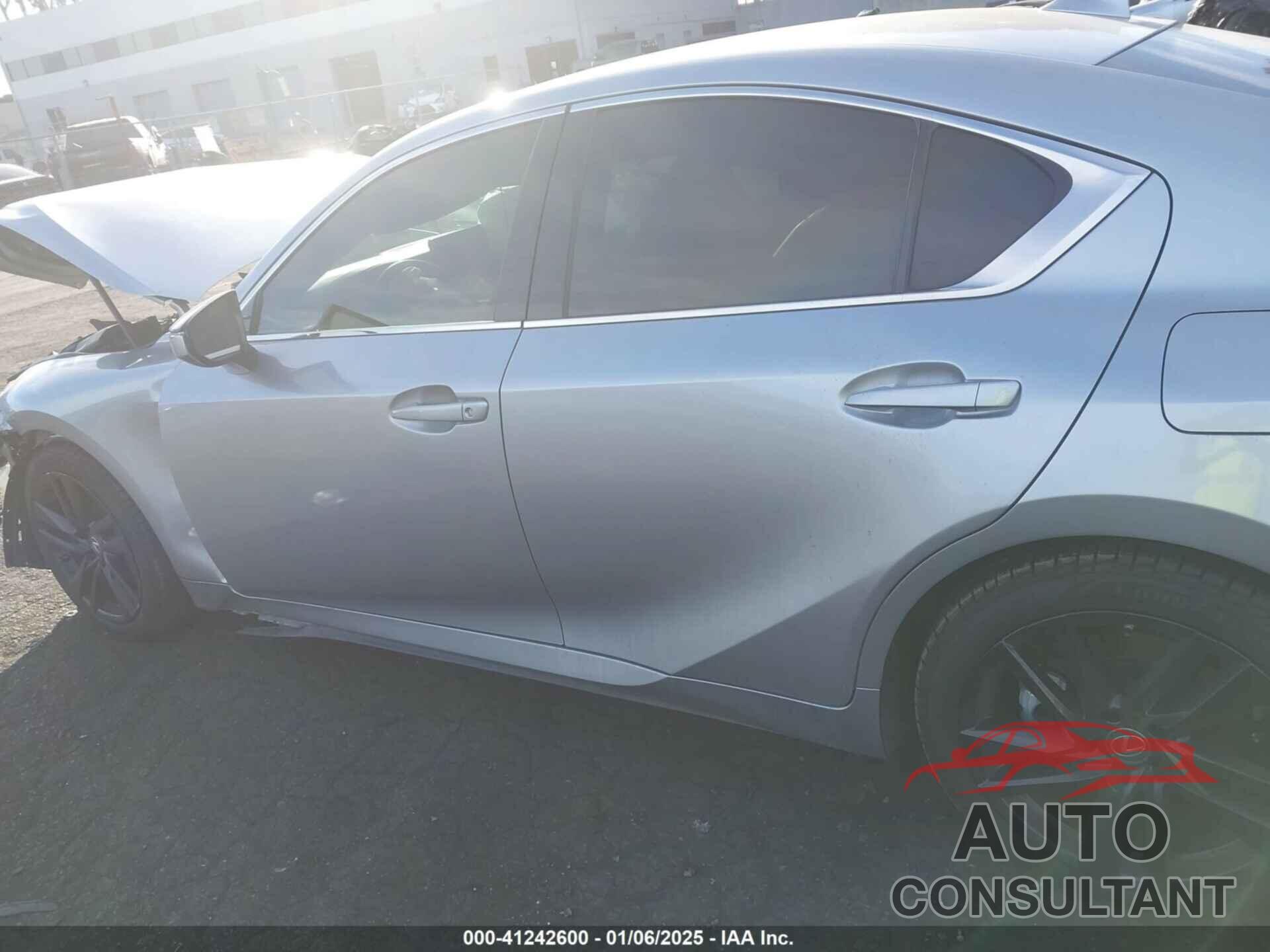 LEXUS IS 300 2021 - JTHAA1D26M5113204