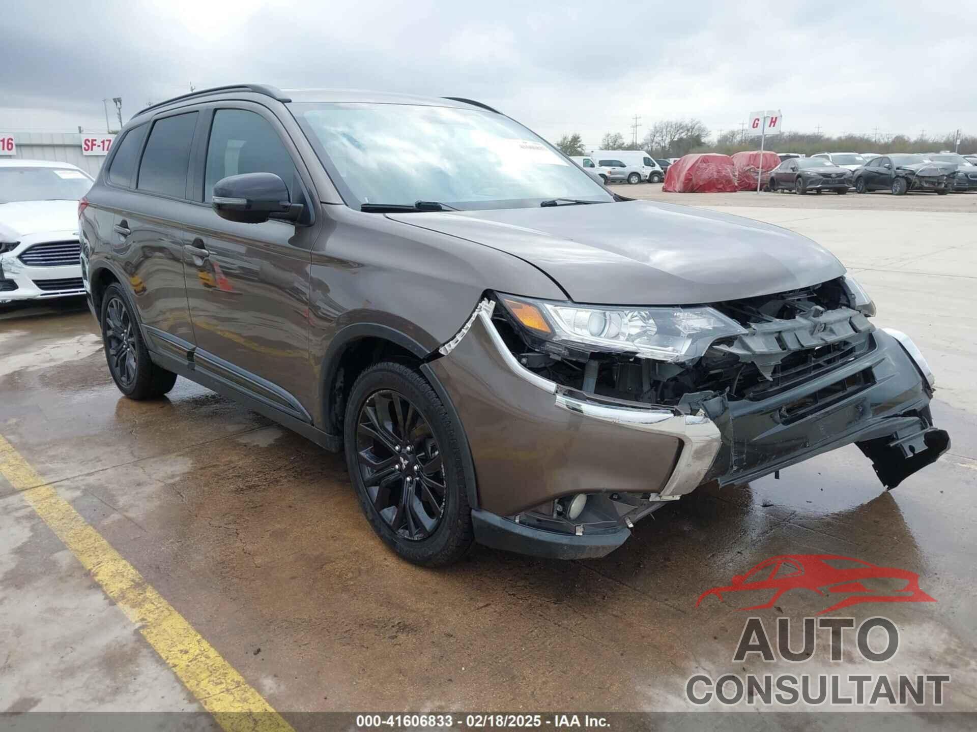 MITSUBISHI OUTLANDER 2018 - JA4AD3A3XJZ036501