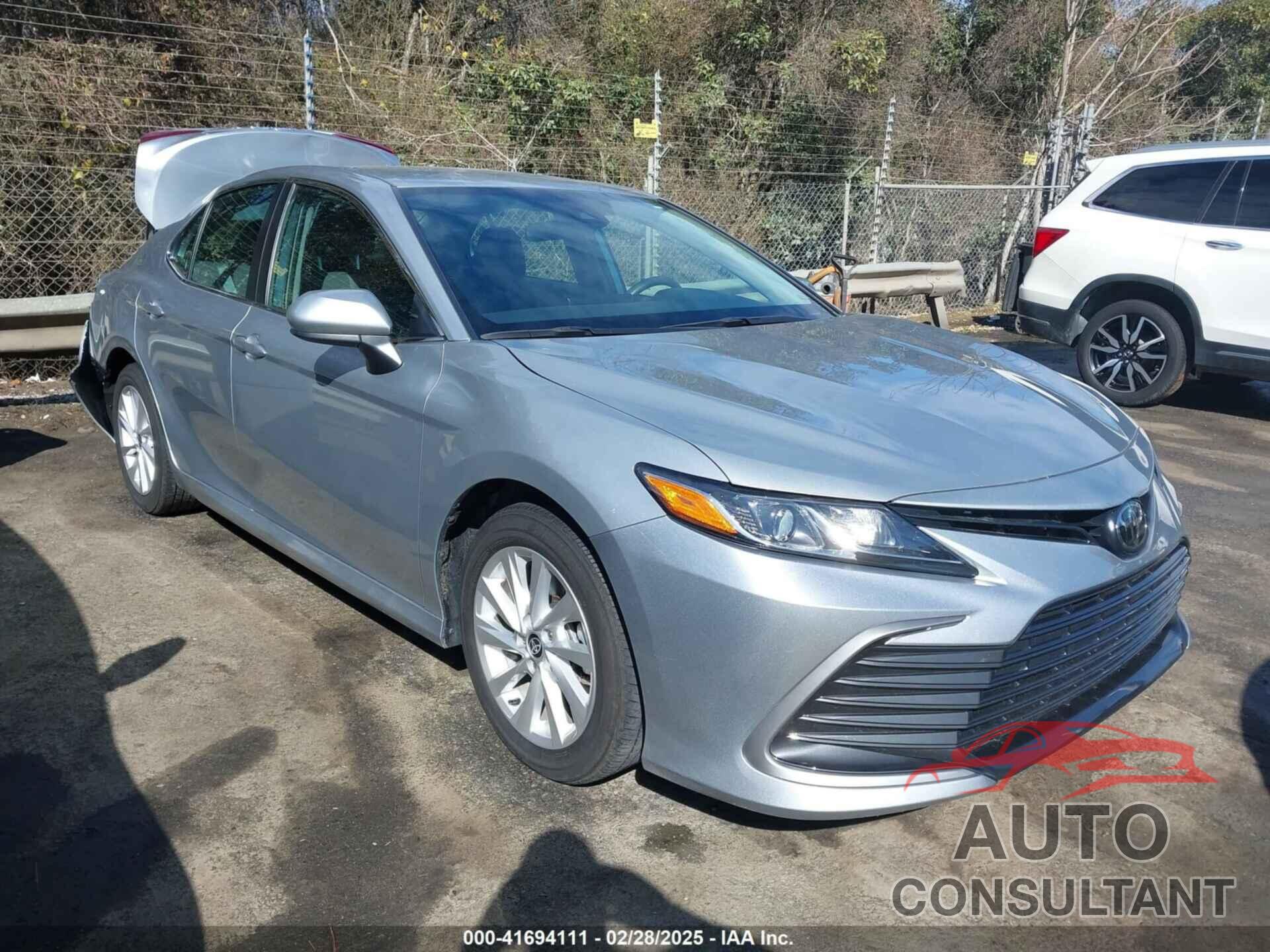 TOYOTA CAMRY 2023 - 4T1C11AK2PU184310