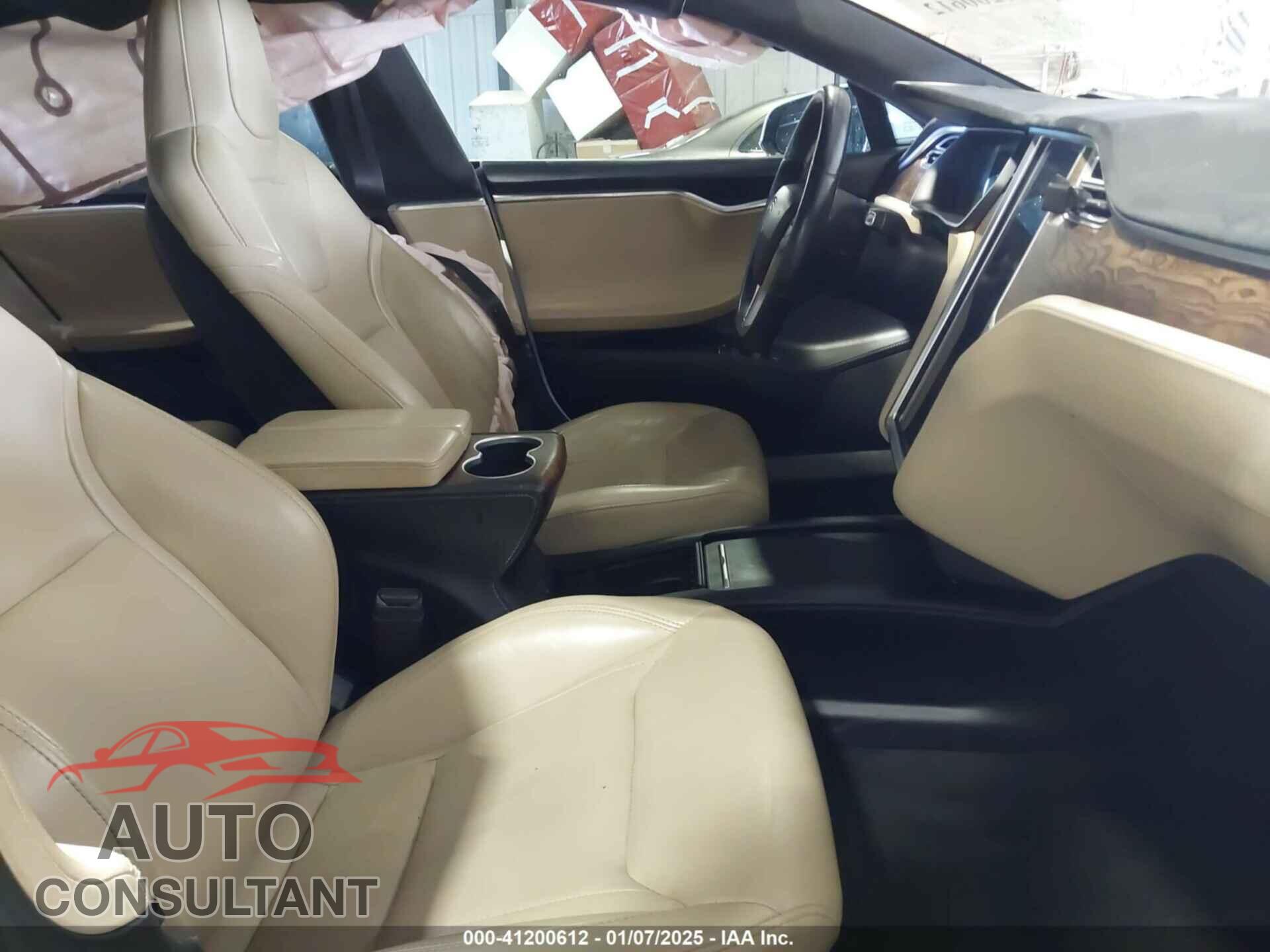 TESLA MODEL S 2016 - 5YJSA1E2XGF158976