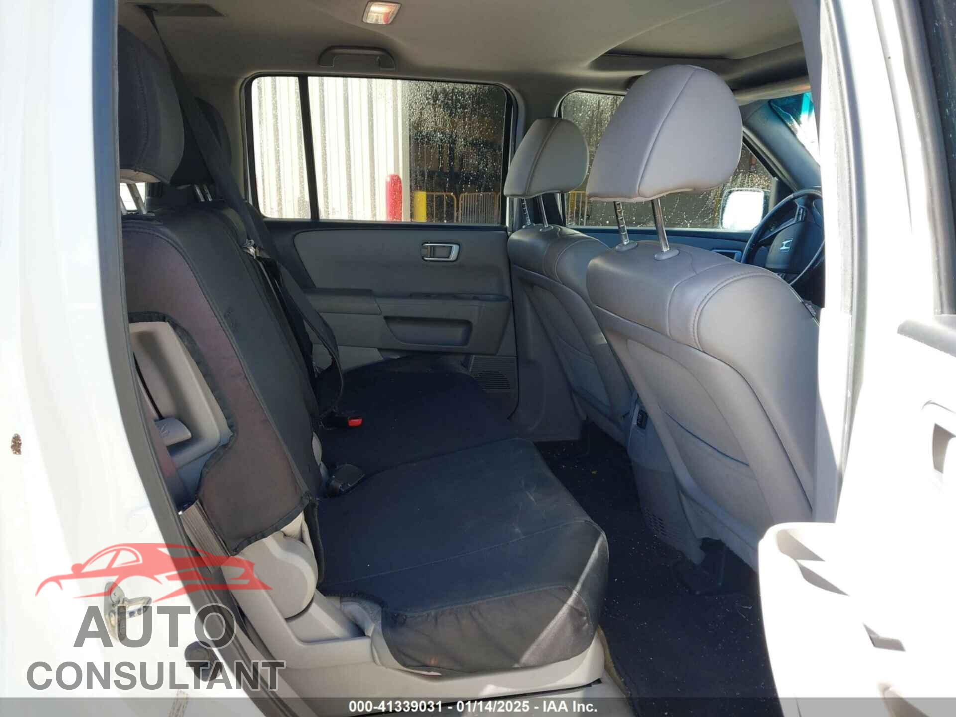 HONDA PILOT 2013 - 5FNYF3H57DB044331