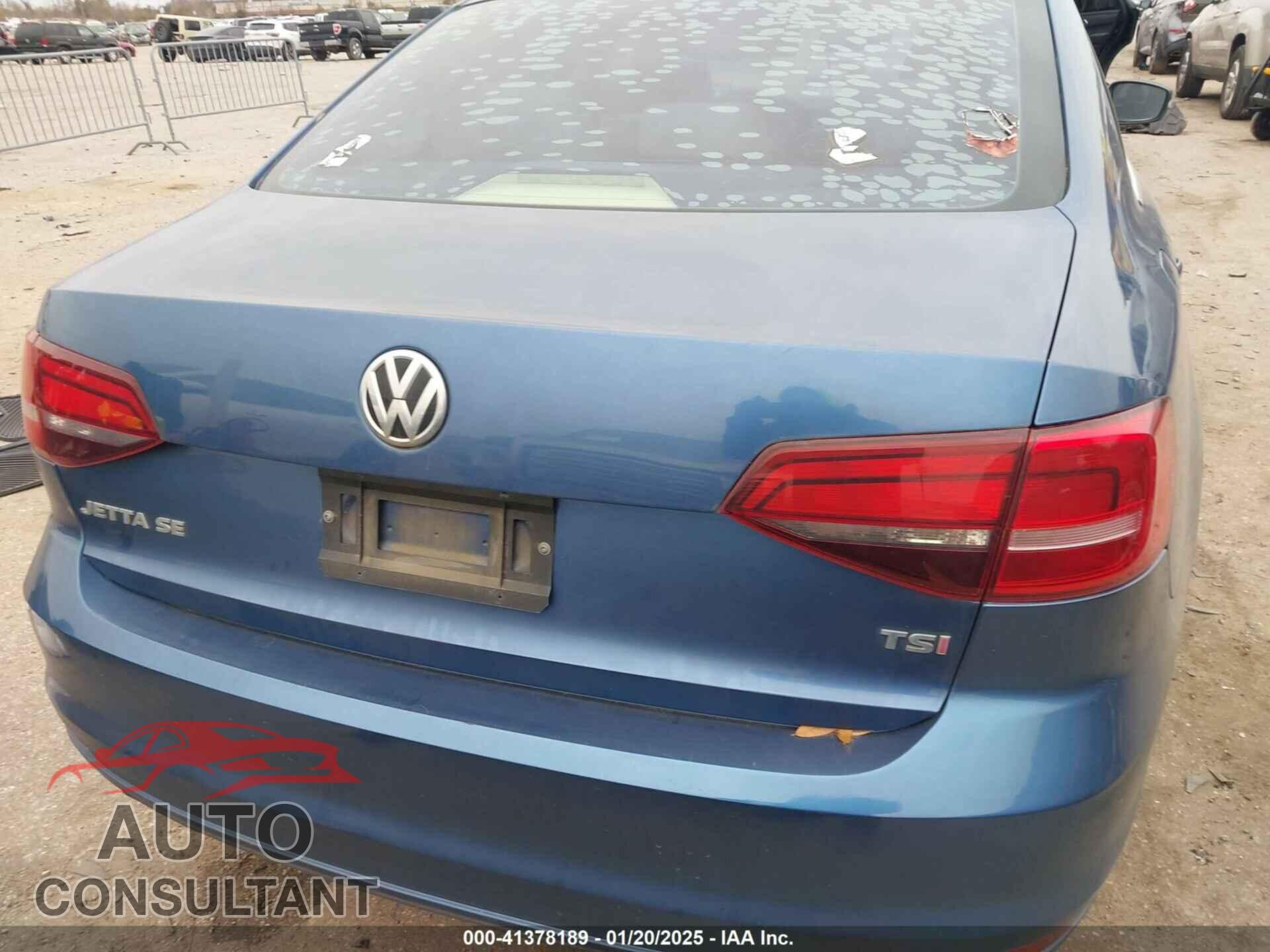 VOLKSWAGEN JETTA 2017 - 3VWDB7AJXHM294959