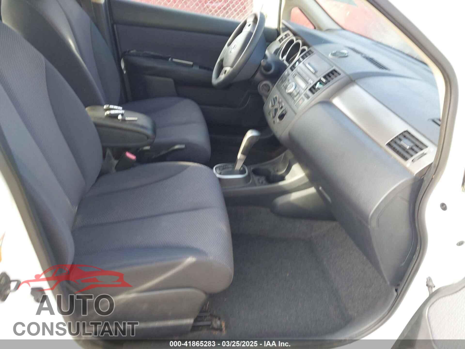NISSAN VERSA 2009 - 3N1BC13E09L421457