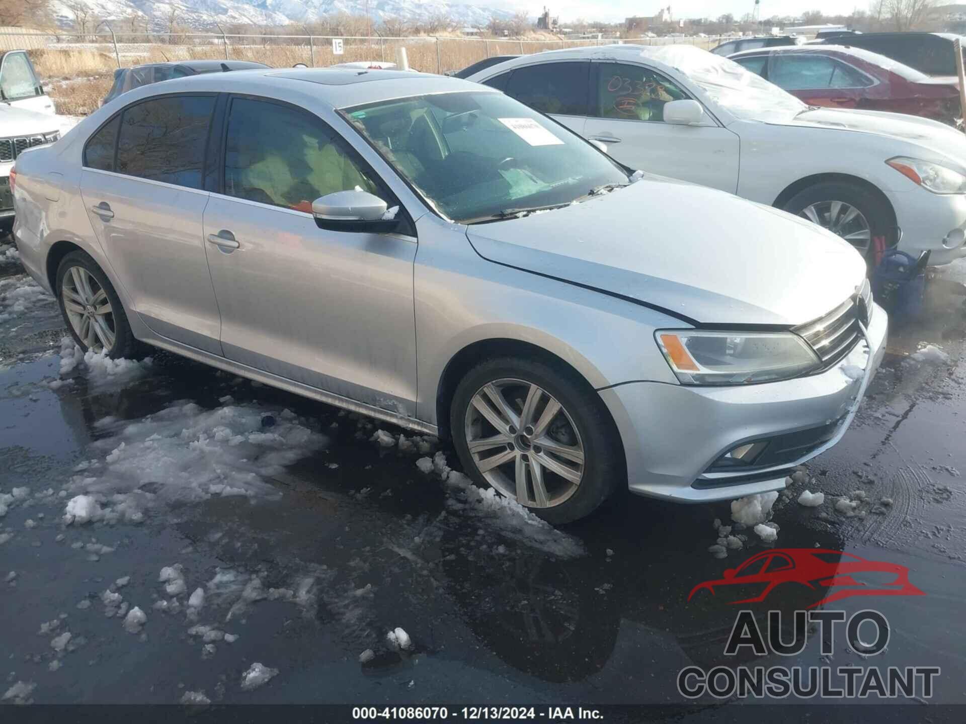 VOLKSWAGEN JETTA 2015 - 3VWL17AJ9FM303467