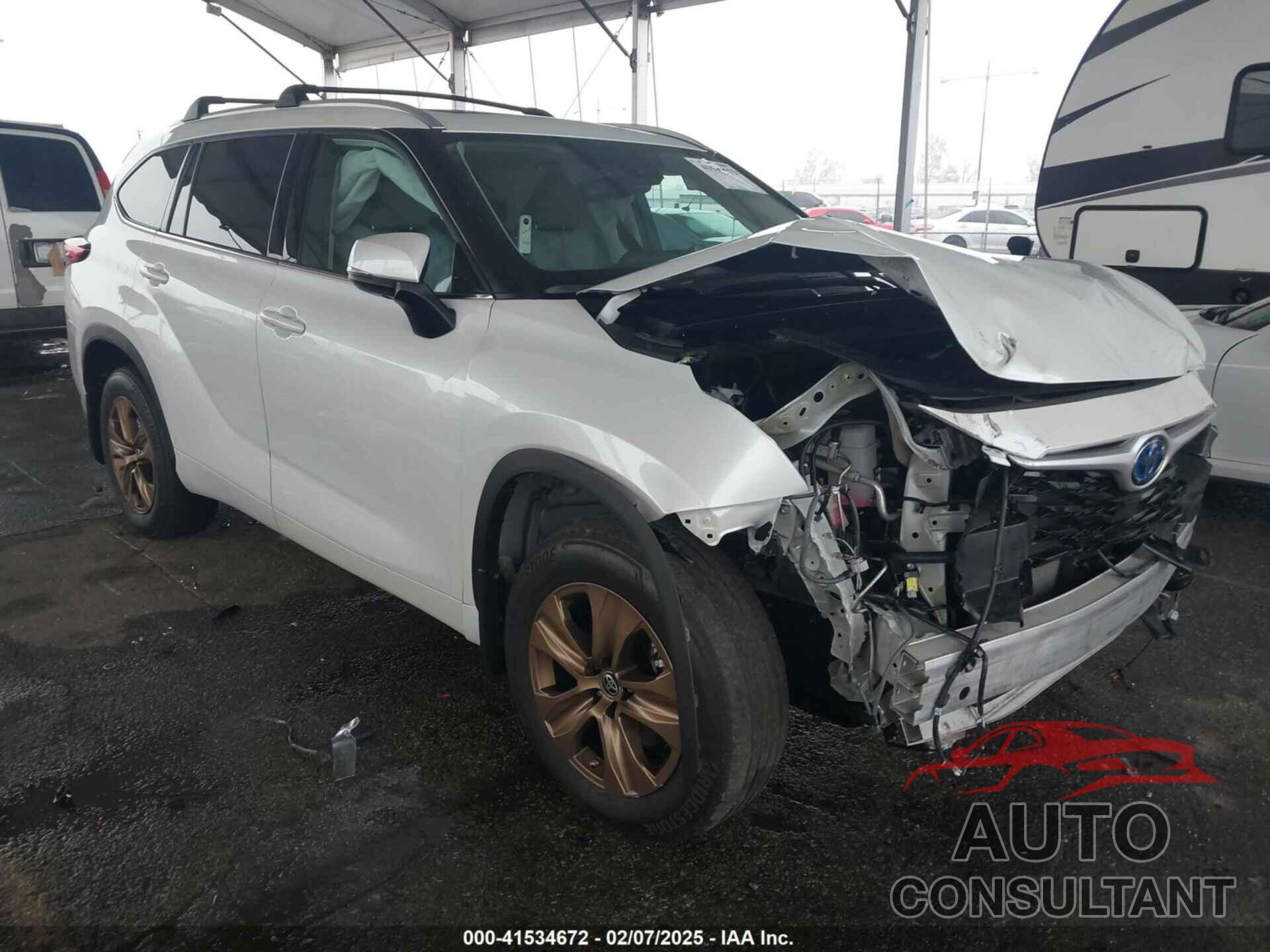 TOYOTA HIGHLANDER 2022 - 5TDAARAH3NS512317