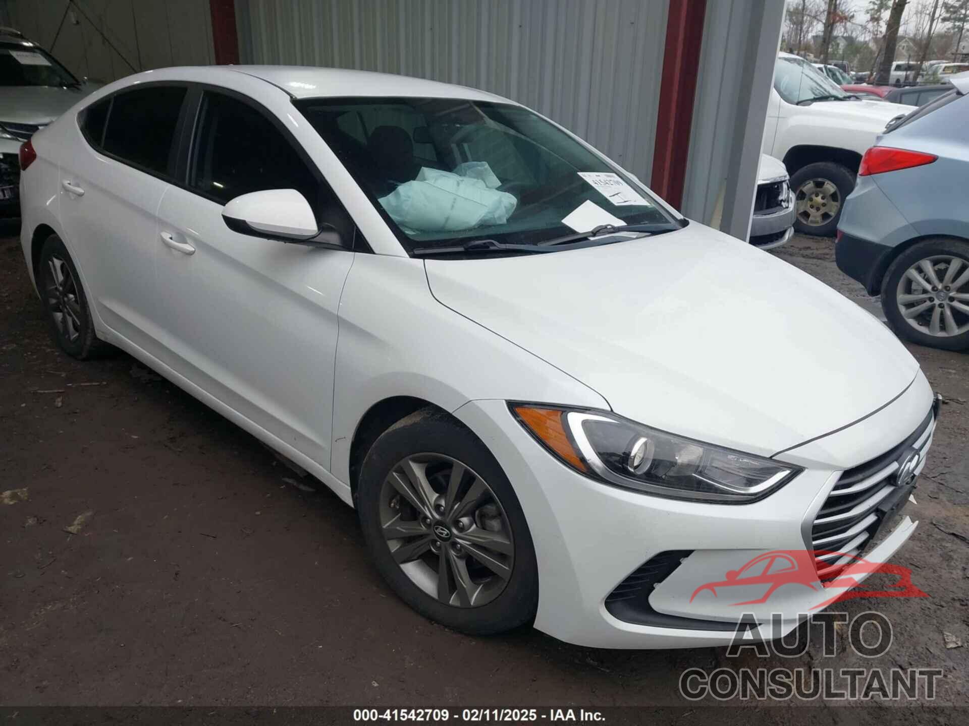 HYUNDAI ELANTRA 2018 - 5NPD84LF3JH302291
