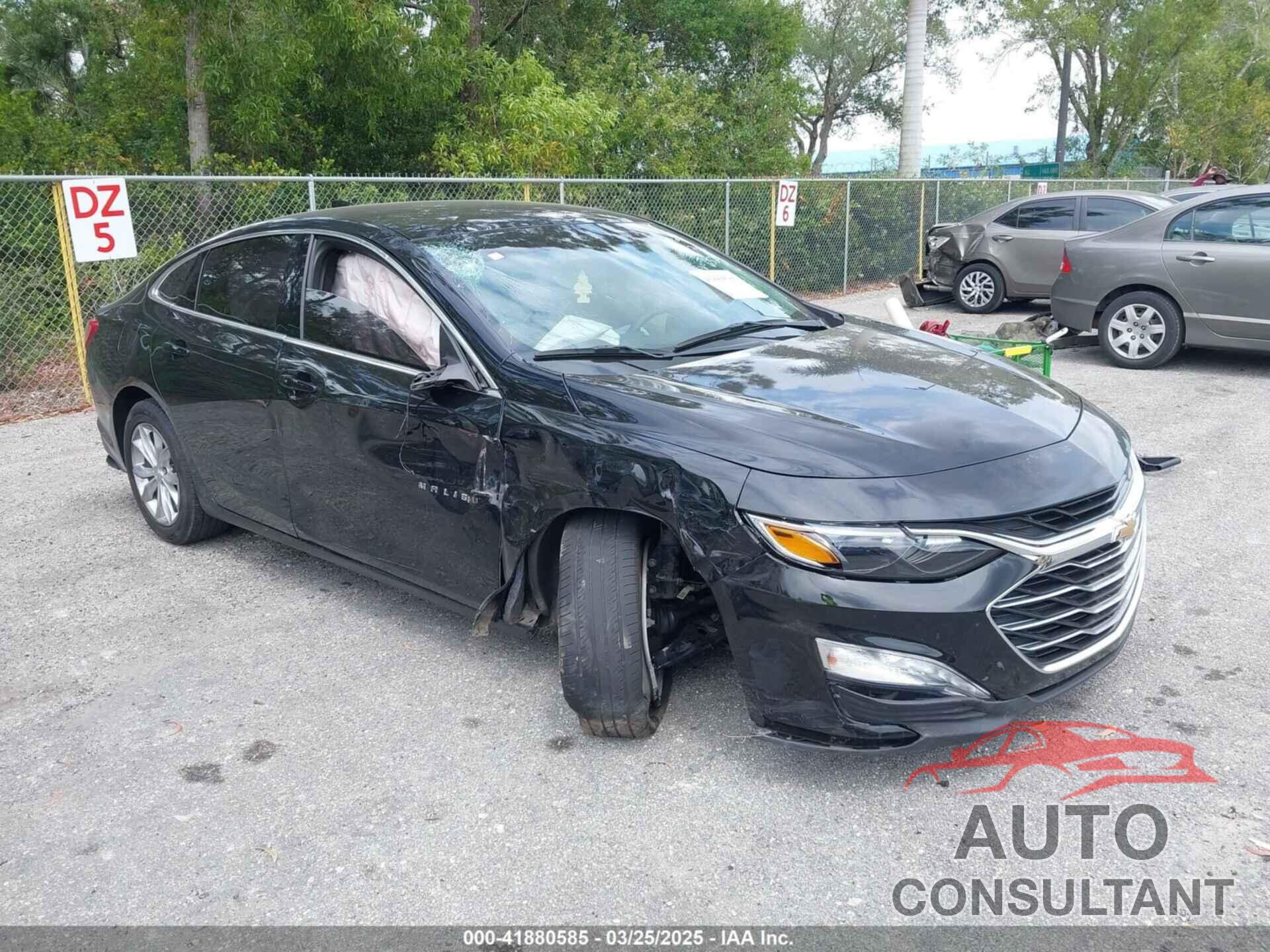 CHEVROLET MALIBU 2022 - 1G1ZD5ST3NF156529