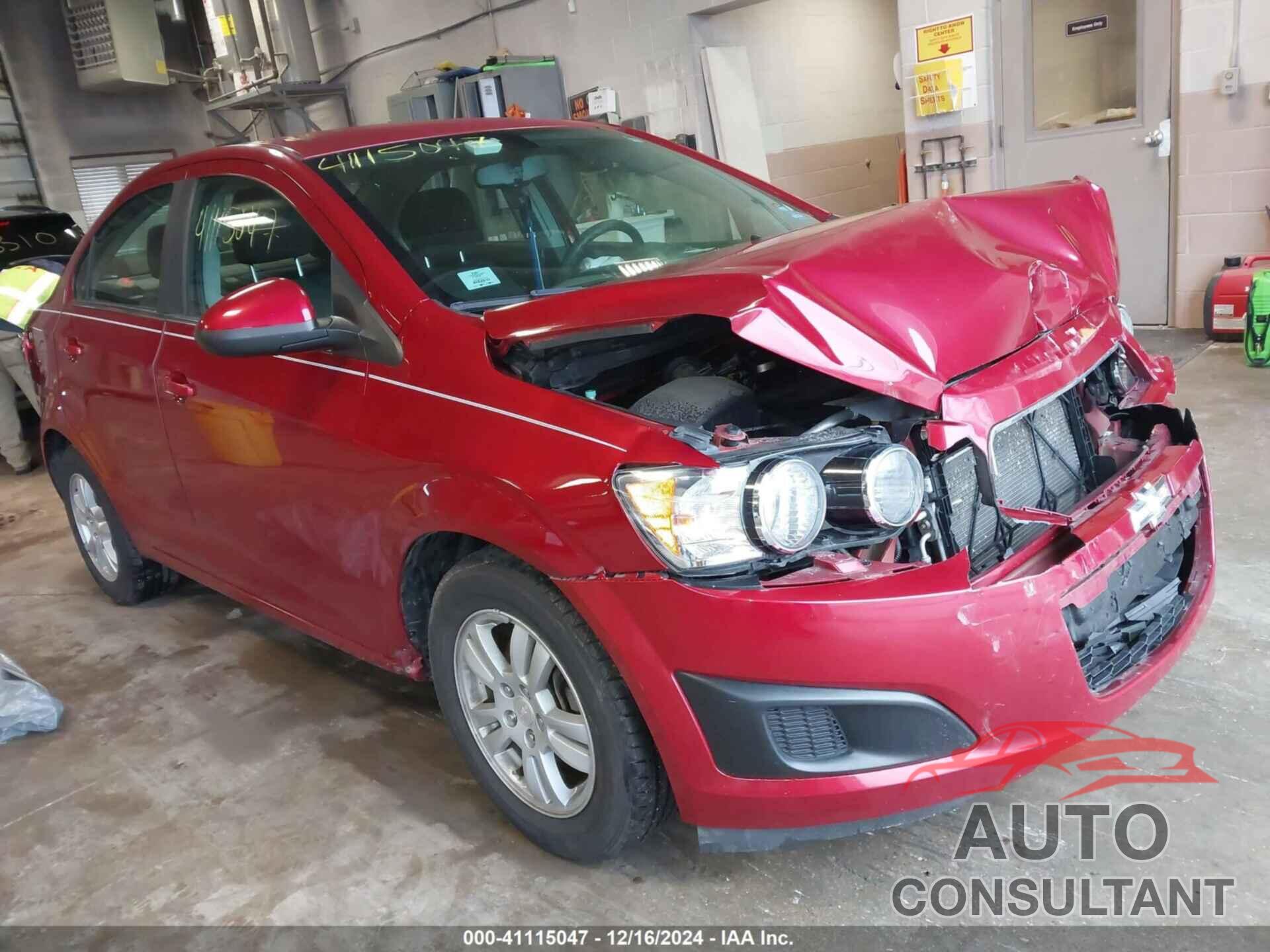 CHEVROLET SONIC 2014 - 1G1JC5SH7E4156900